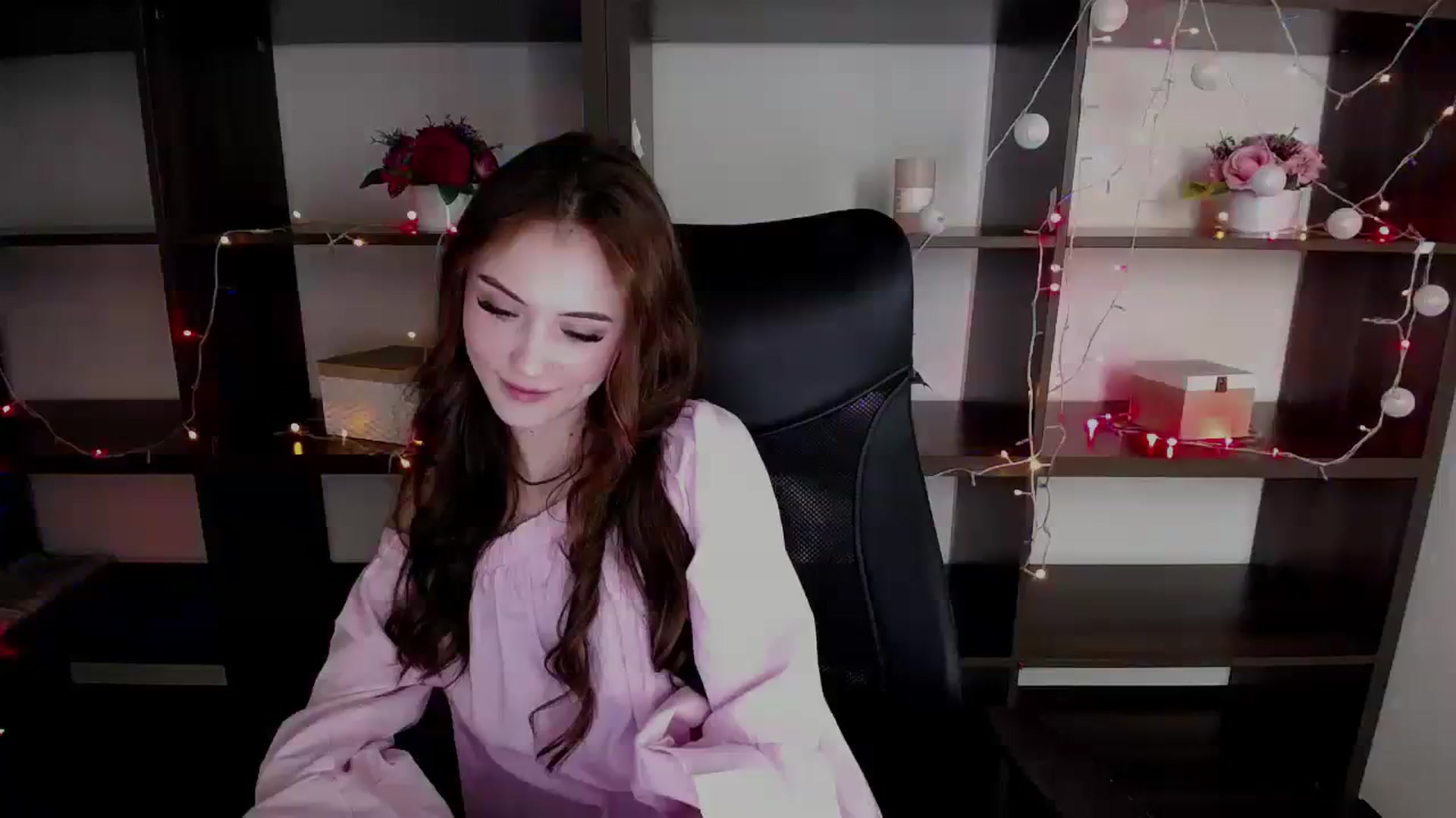 Gallery image thumbnail from Nikonara_'s myfreecams stream on, 12/10/2023, 11:42 image 2 of 20