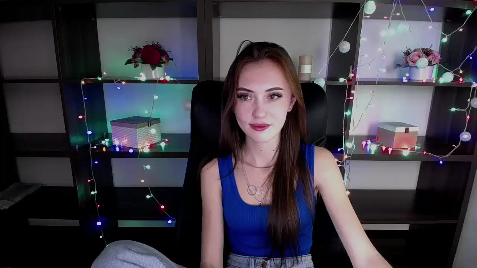 Gallery image thumbnail from Nikonara_'s myfreecams stream on, 12/14/2023, 13:26 image 3 of 20