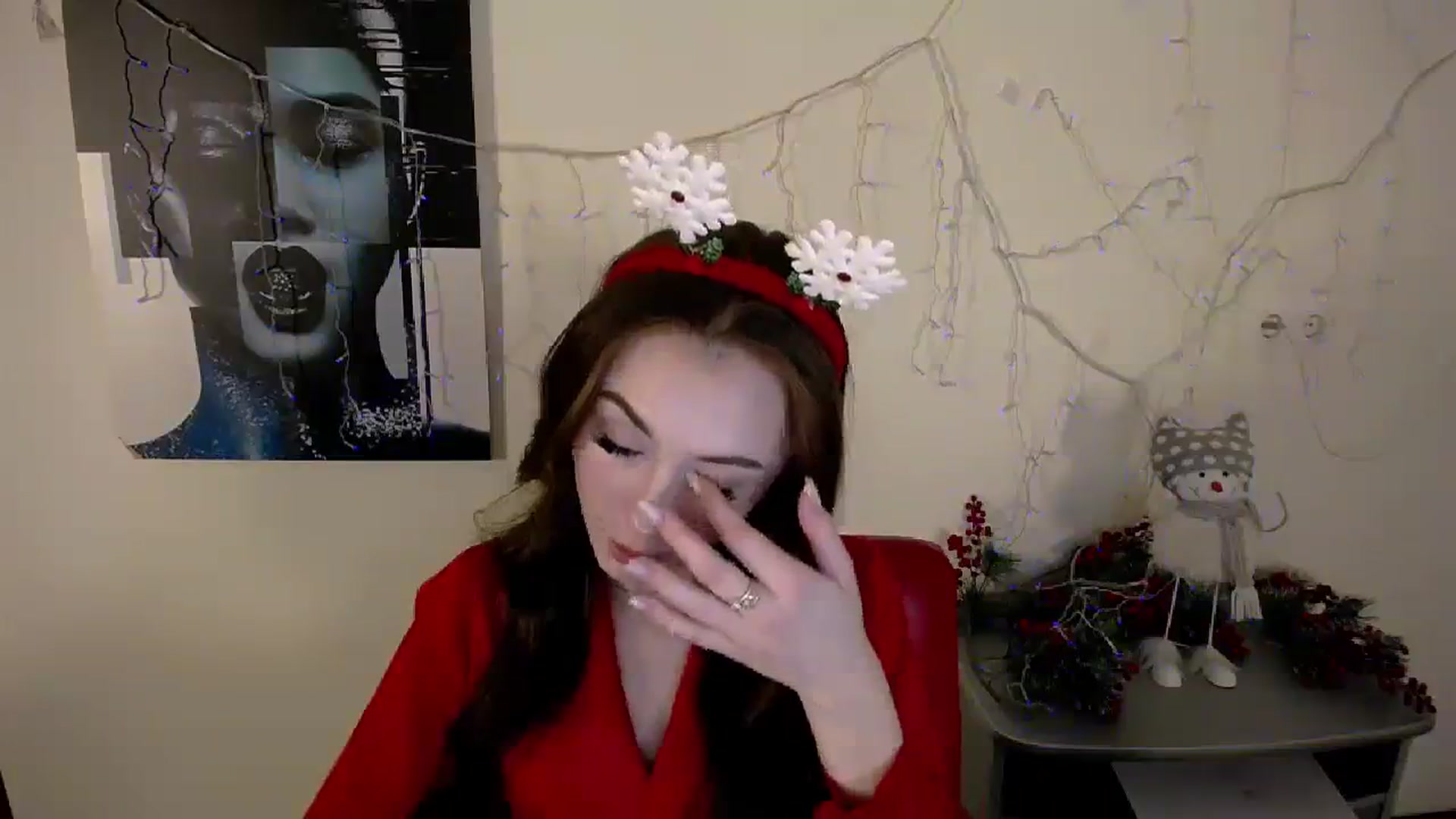 Gallery image thumbnail from Nikonara_'s myfreecams stream on, 12/17/2023, 17:35 image 6 of 20