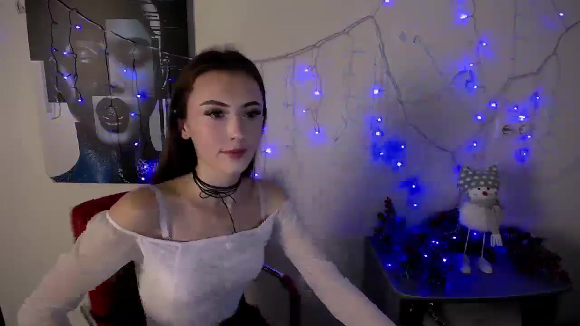 Gallery image thumbnail from Nikonara_'s myfreecams stream on, 12/19/2023, 12:04 image 15 of 20