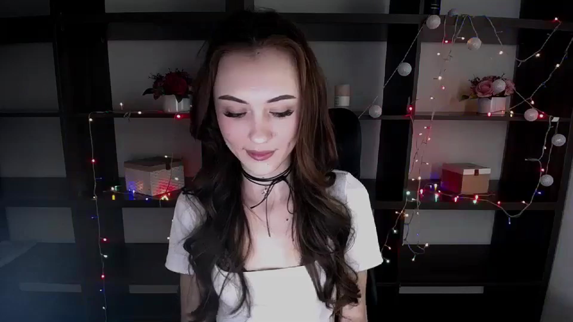 Gallery image thumbnail from Nikonara_'s myfreecams stream on, 12/20/2023, 14:10 image 18 of 20