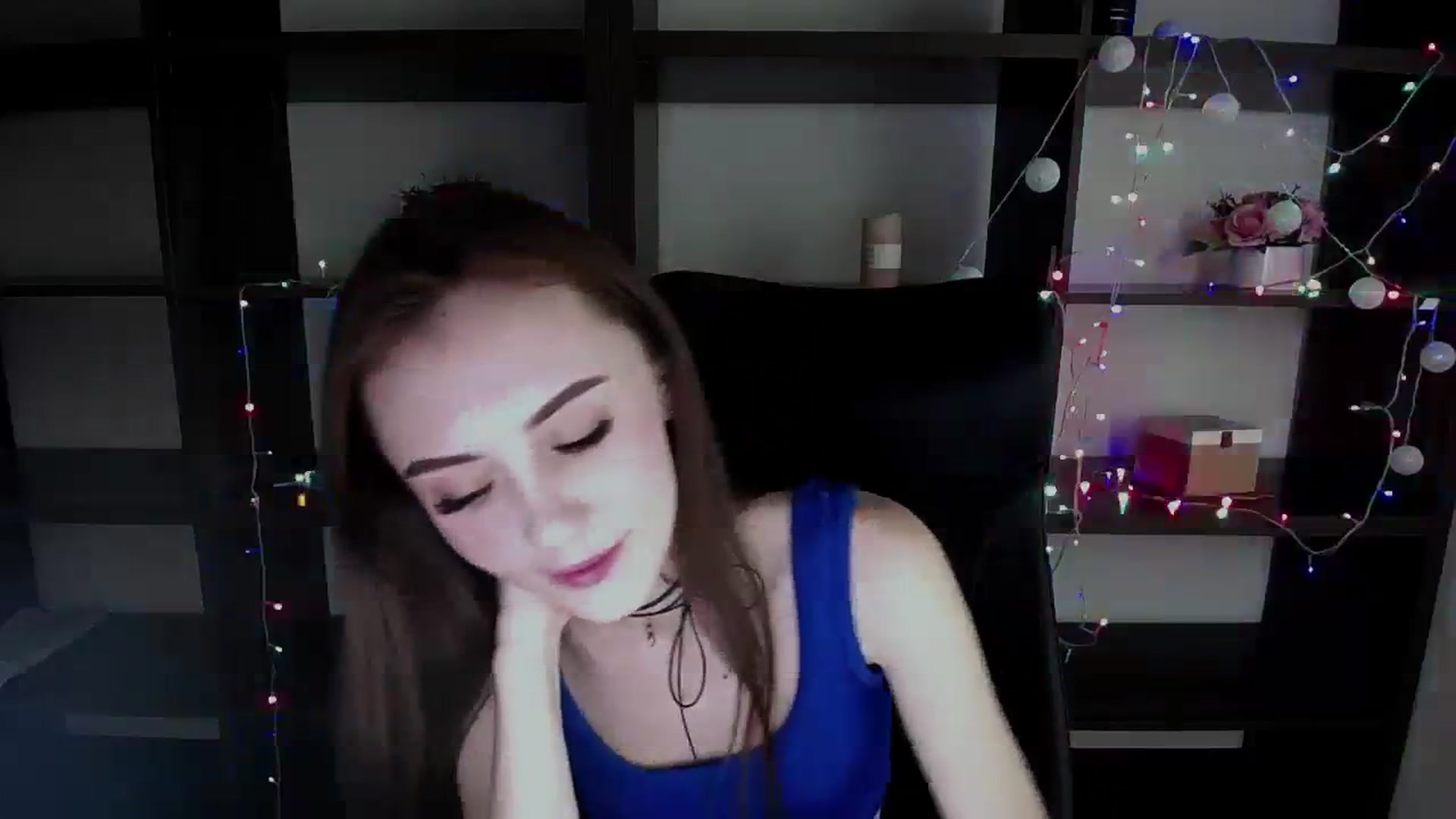 Gallery image thumbnail from Nikonara_'s myfreecams stream on, 12/21/2023, 15:08 image 3 of 20