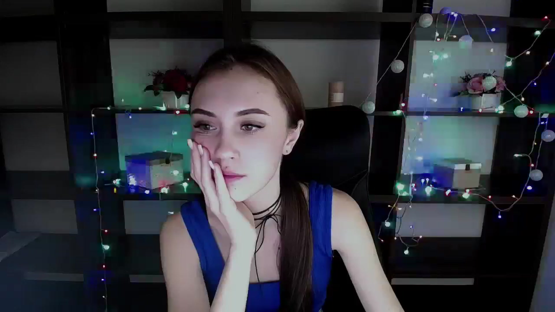 Gallery image thumbnail from Nikonara_'s myfreecams stream on, 12/21/2023, 15:08 image 7 of 20