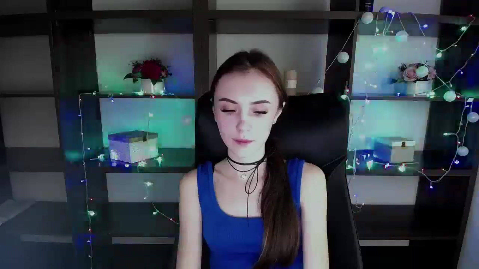 Gallery image thumbnail from Nikonara_'s myfreecams stream on, 12/21/2023, 15:08 image 19 of 20