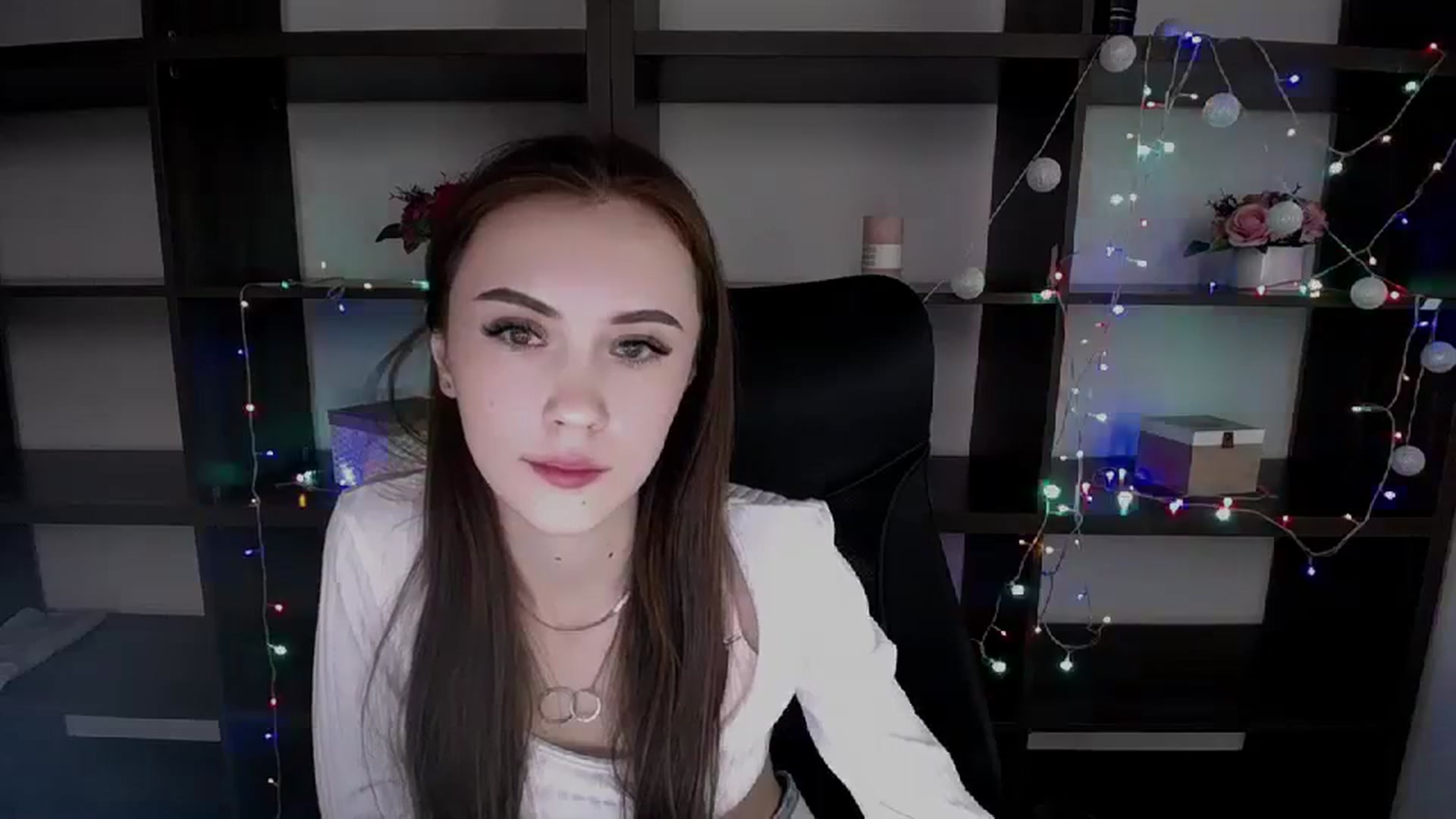 Gallery image thumbnail from Nikonara_'s myfreecams stream on, 12/24/2023, 13:23 image 11 of 20