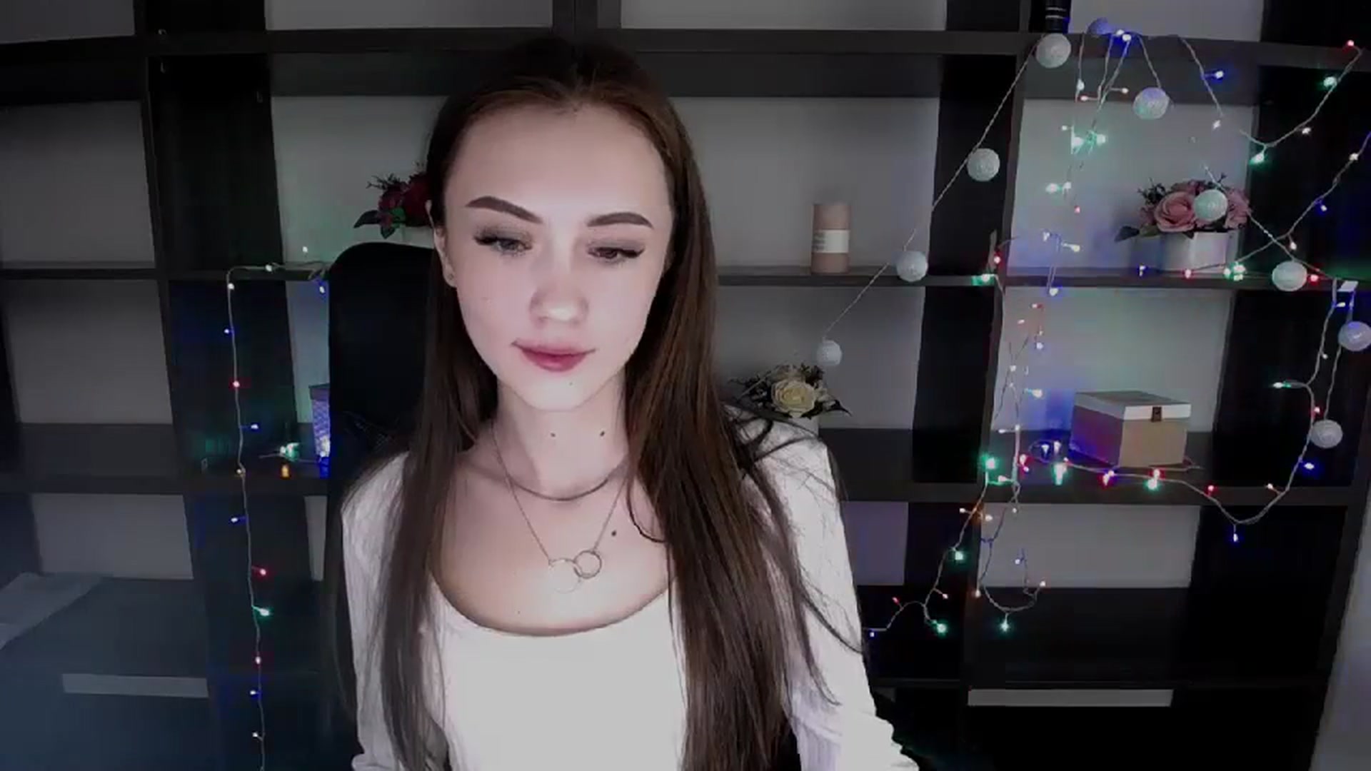 Gallery image thumbnail from Nikonara_'s myfreecams stream on, 12/24/2023, 13:23 image 19 of 20