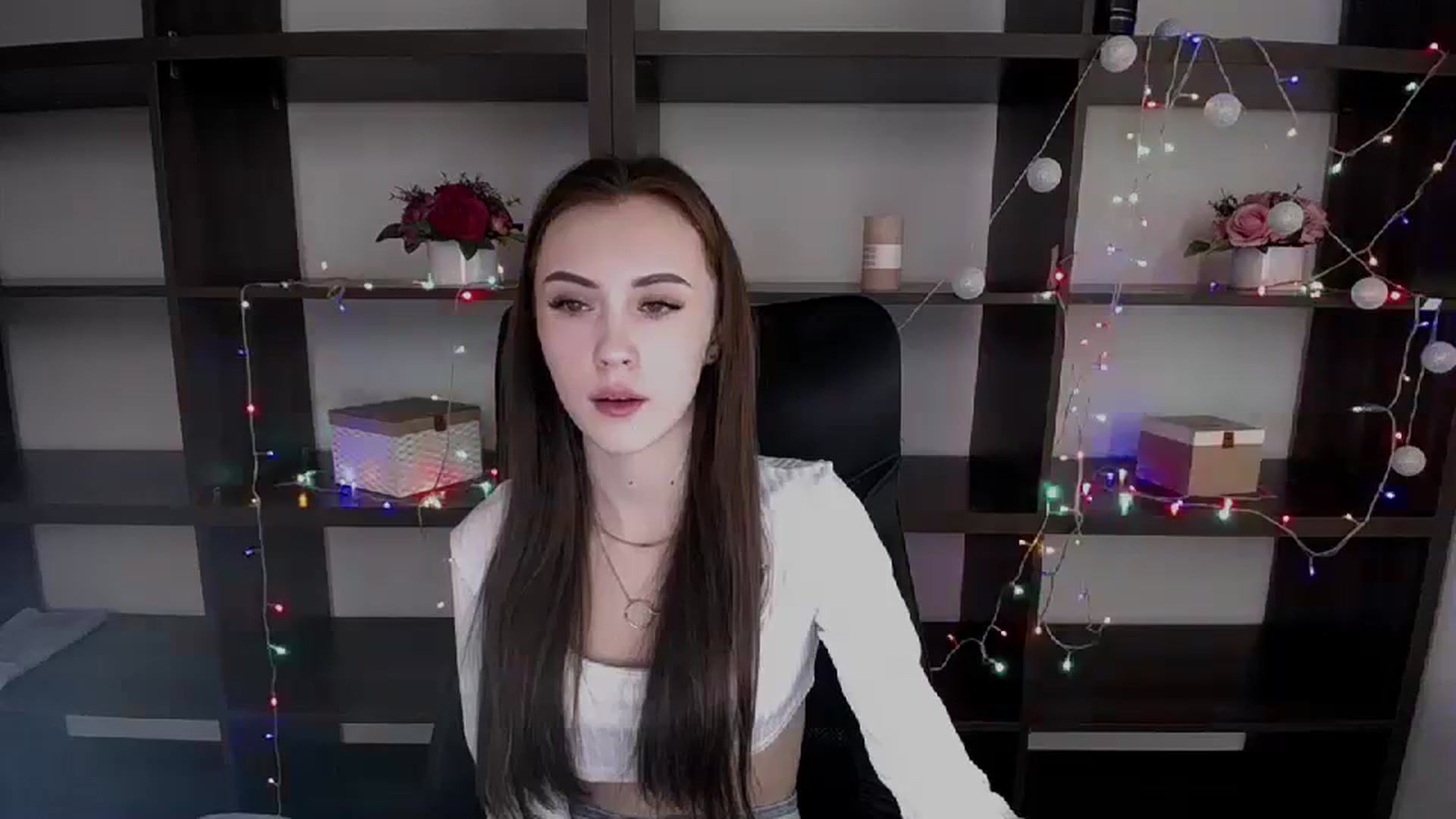 Gallery image thumbnail from Nikonara_'s myfreecams stream on, 12/24/2023, 13:23 image 13 of 20