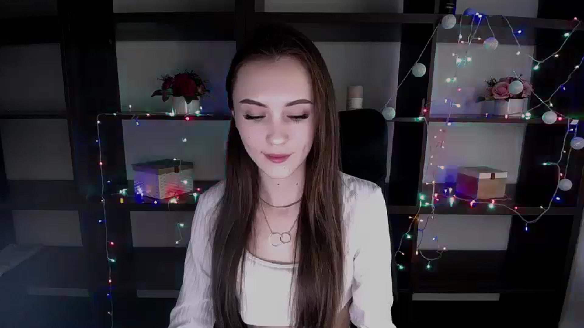 Gallery image thumbnail from Nikonara_'s myfreecams stream on, 12/24/2023, 17:05 image 11 of 20