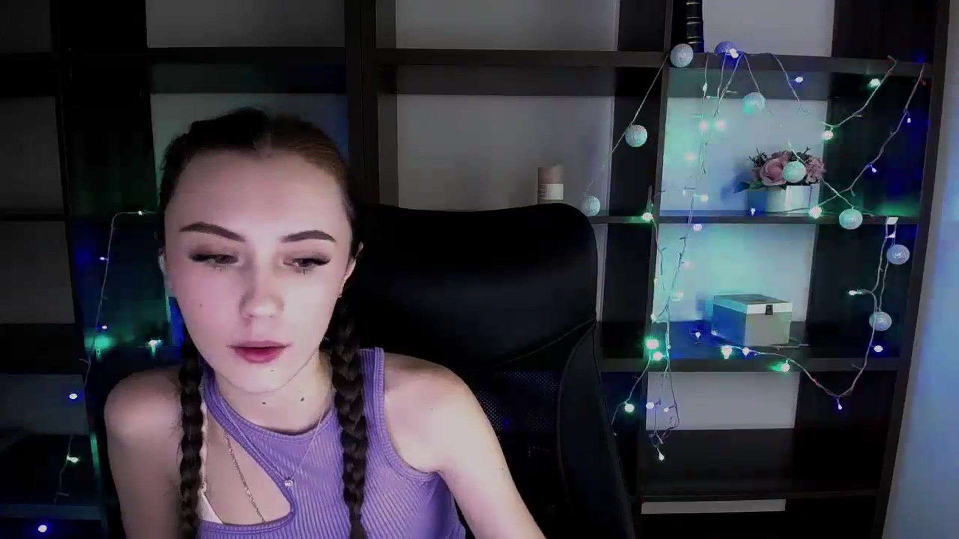 Gallery image thumbnail from Nikonara_'s myfreecams stream on, 12/25/2023, 15:24 image 3 of 20