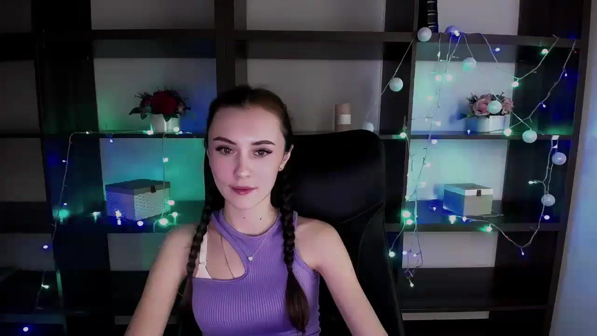 Gallery image thumbnail from Nikonara_'s myfreecams stream on, 12/25/2023, 15:24 image 5 of 20