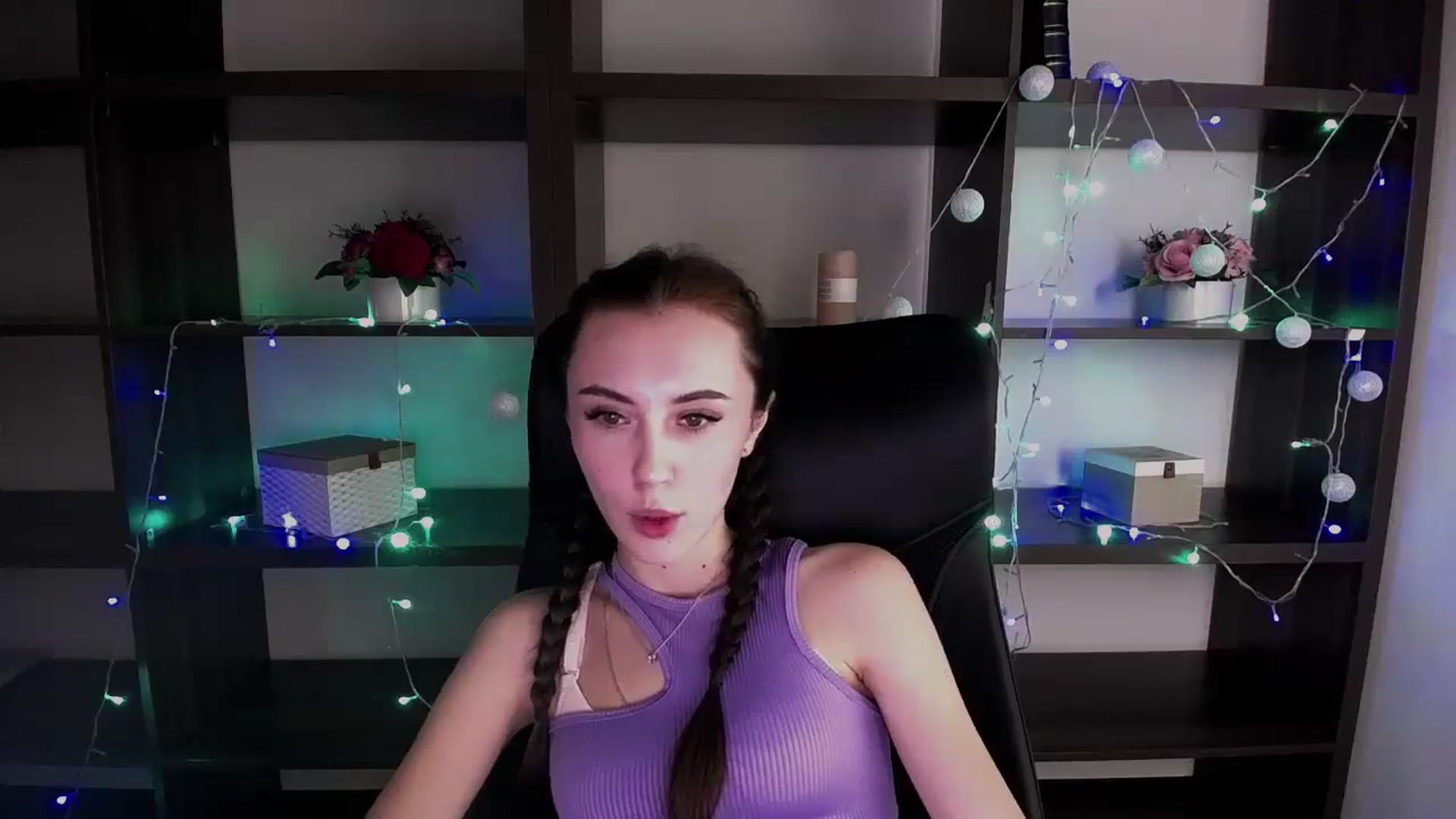 Gallery image thumbnail from Nikonara_'s myfreecams stream on, 12/25/2023, 16:00 image 20 of 20