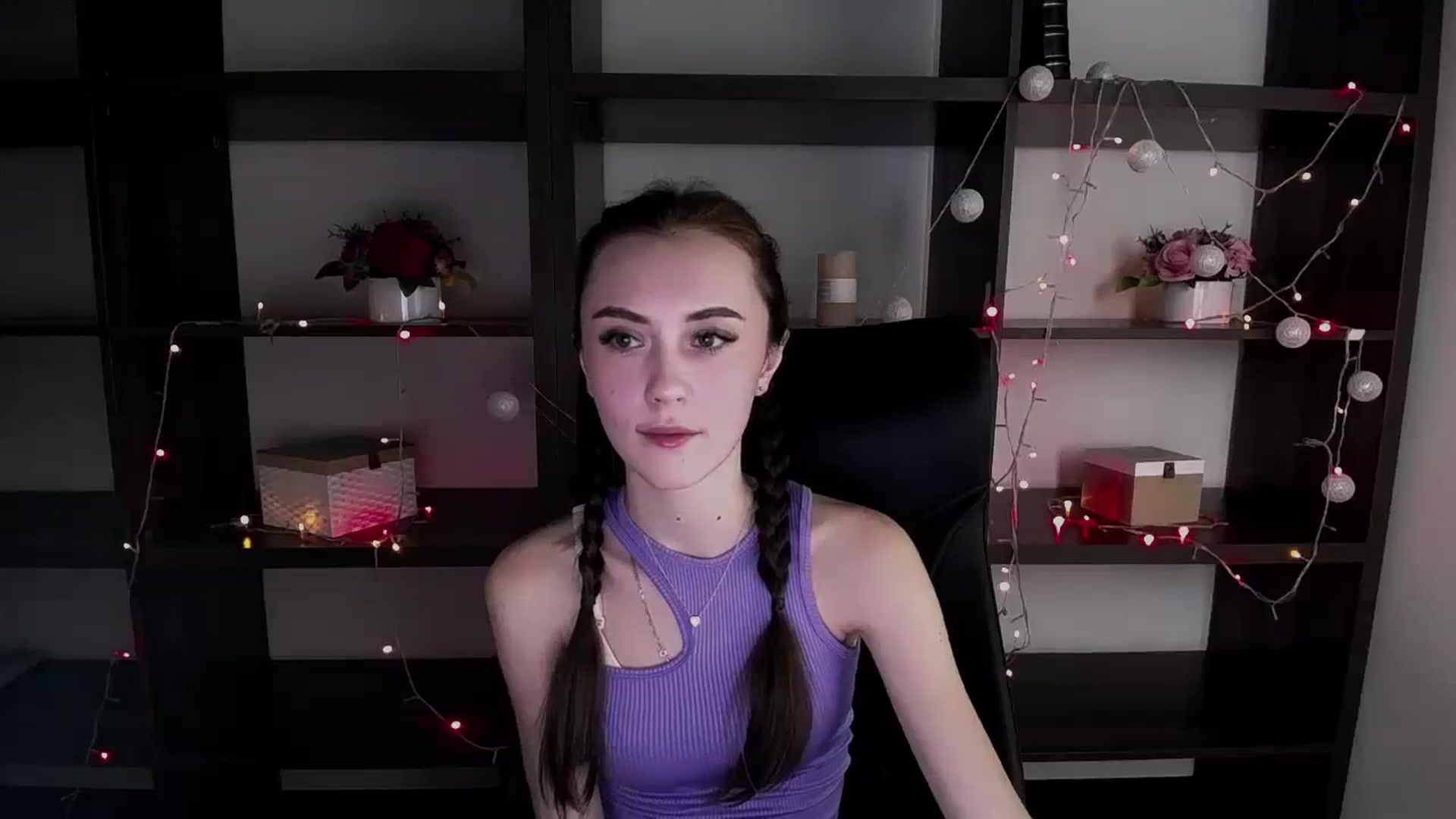 Gallery image thumbnail from Nikonara_'s myfreecams stream on, 12/25/2023, 16:58 image 18 of 20