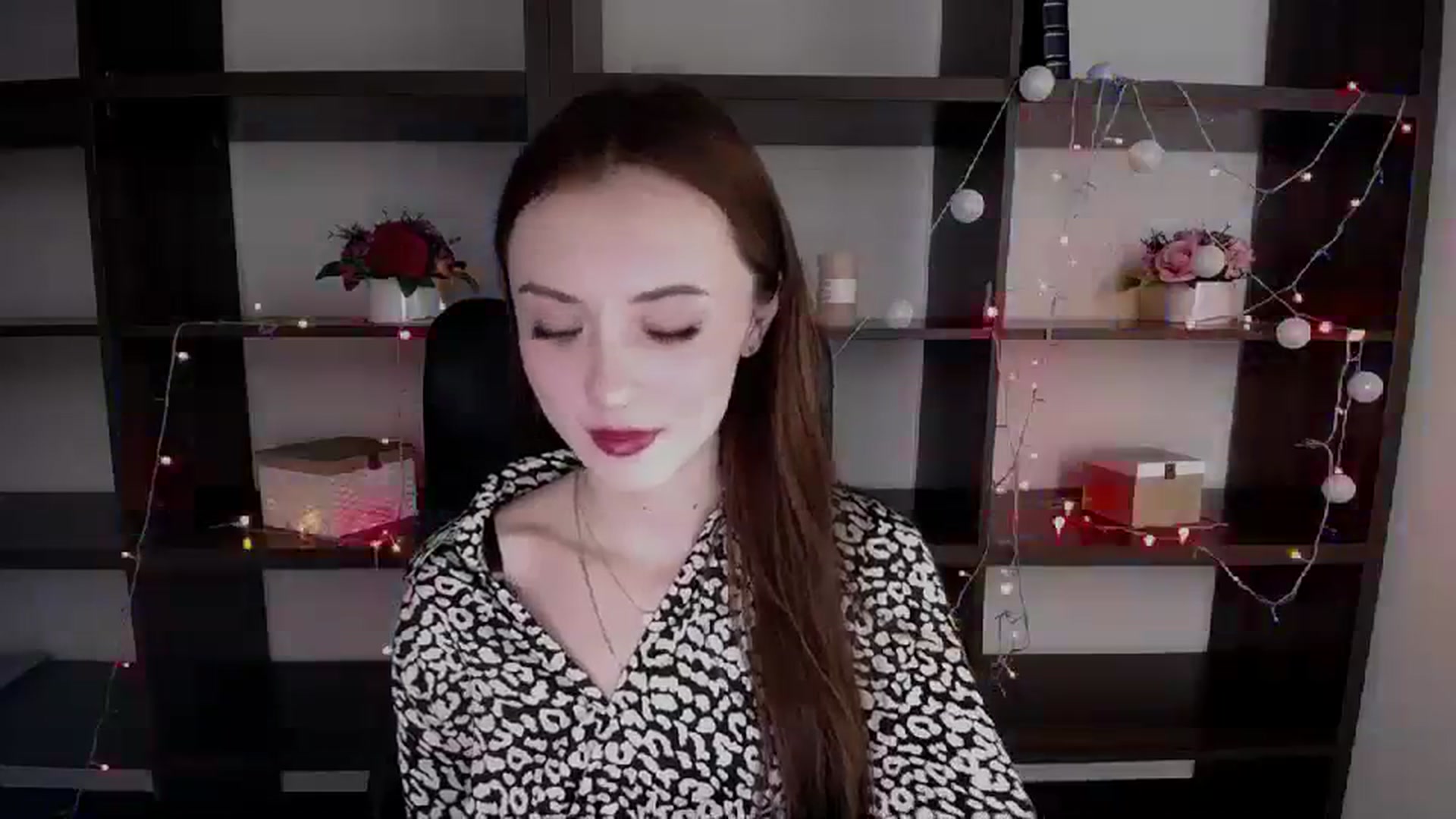 Gallery image thumbnail from Nikonara_'s myfreecams stream on, 12/26/2023, 15:06 image 2 of 20