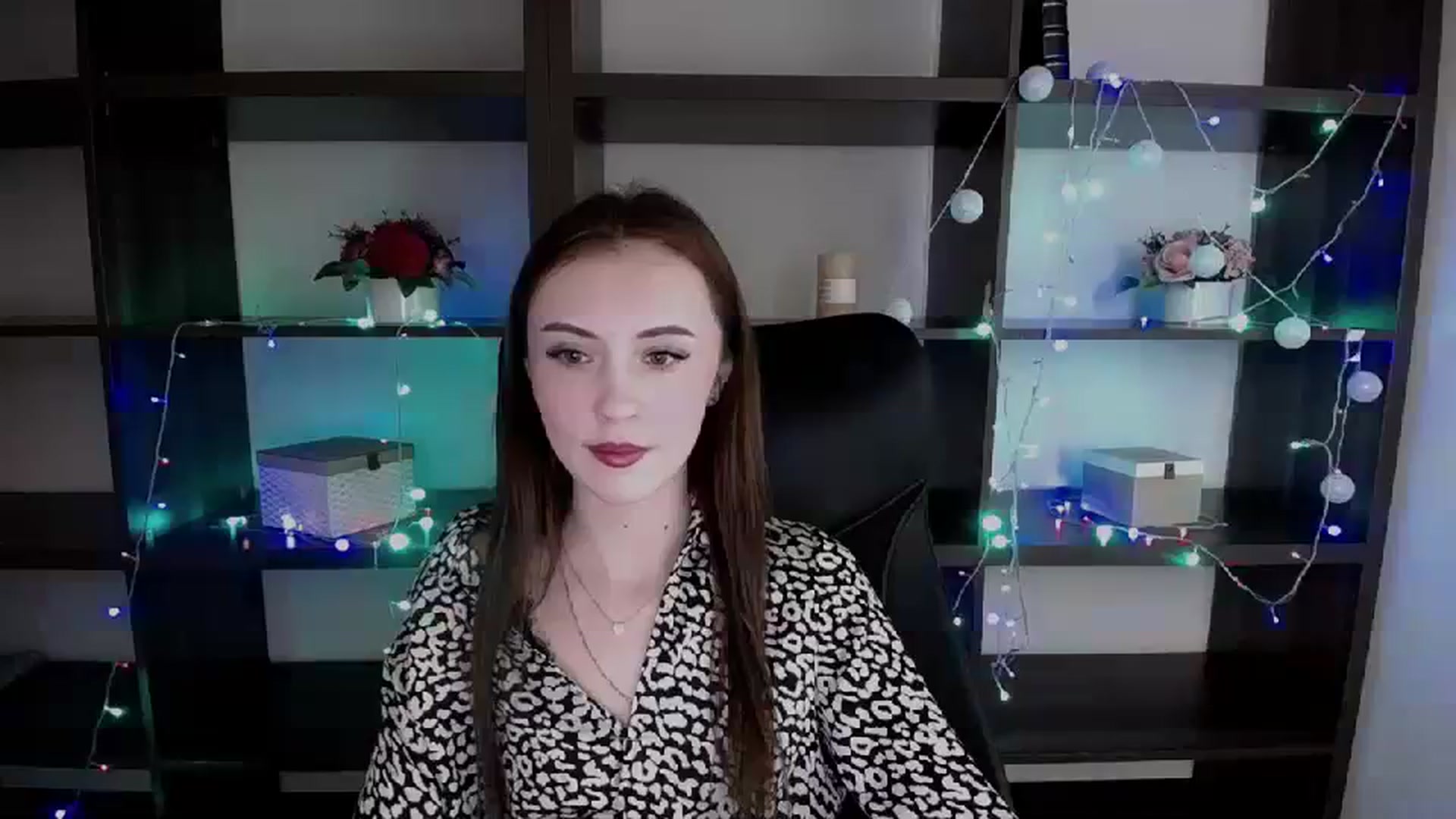 Gallery image thumbnail from Nikonara_'s myfreecams stream on, 12/26/2023, 15:06 image 9 of 20