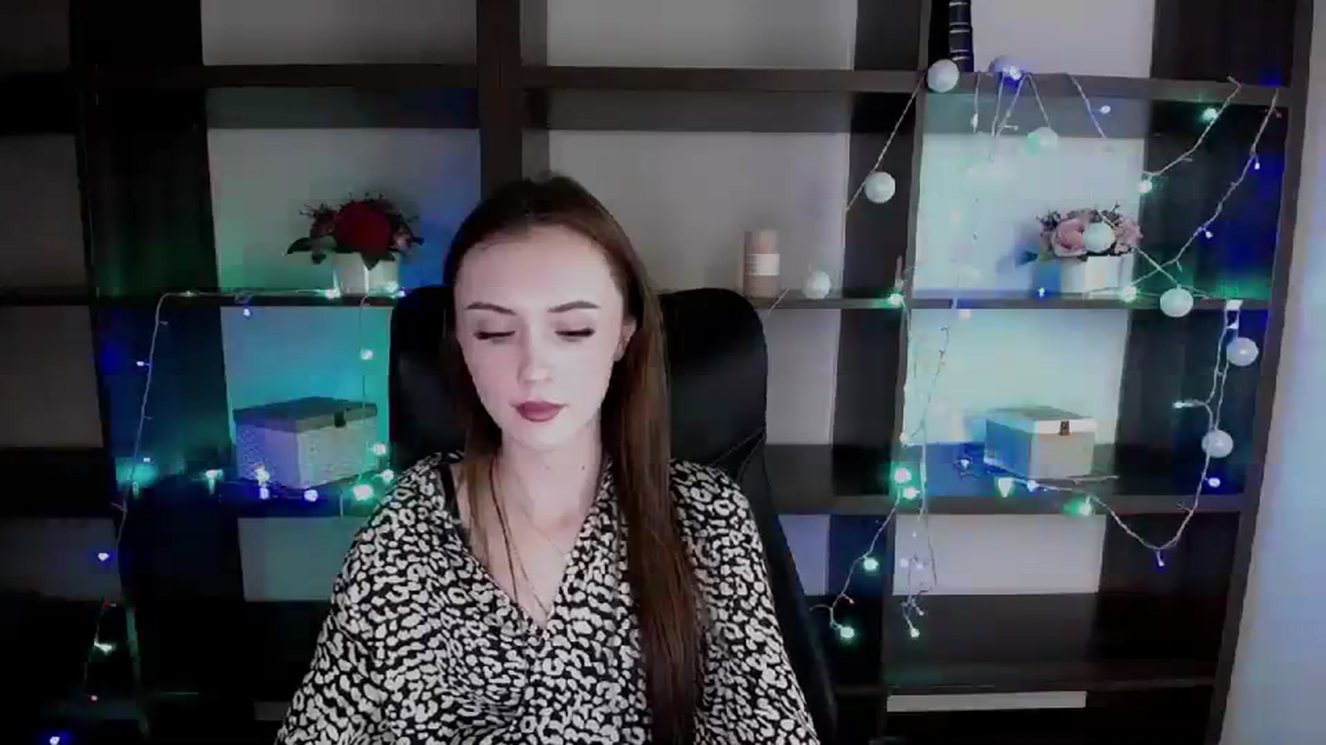 Gallery image thumbnail from Nikonara_'s myfreecams stream on, 12/26/2023, 15:06 image 19 of 20