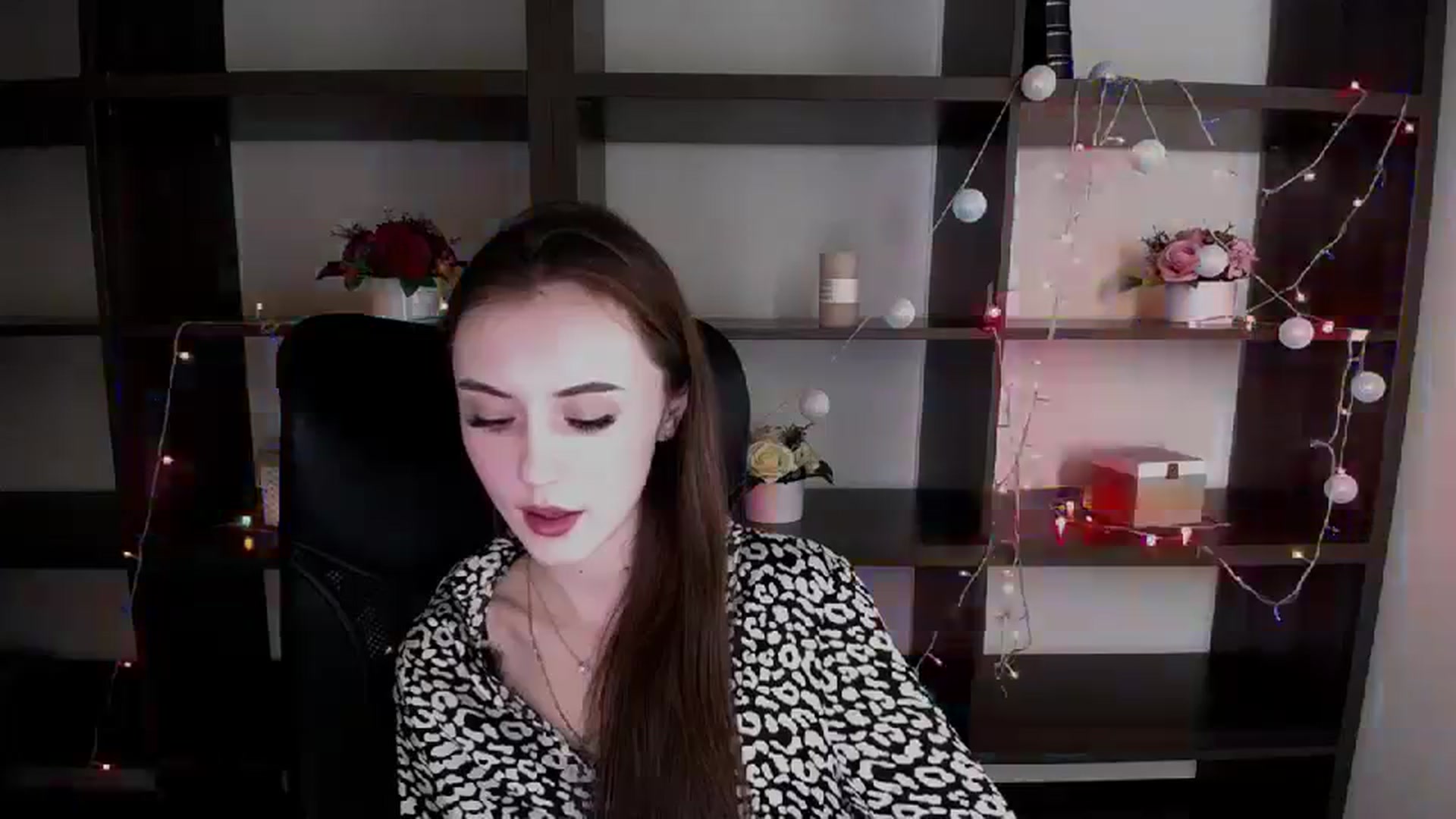 Gallery image thumbnail from Nikonara_'s myfreecams stream on, 12/26/2023, 15:59 image 18 of 20