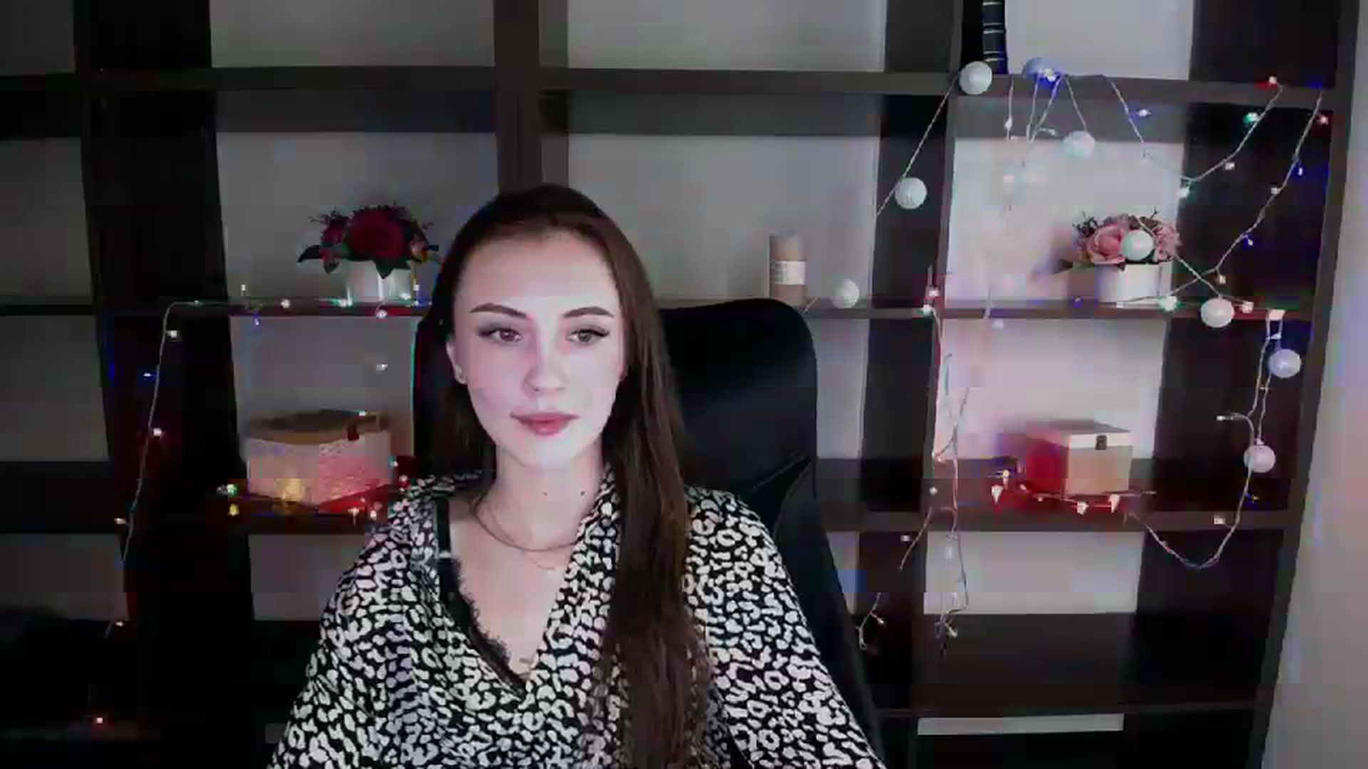 Gallery image thumbnail from Nikonara_'s myfreecams stream on, 12/26/2023, 17:36 image 13 of 20