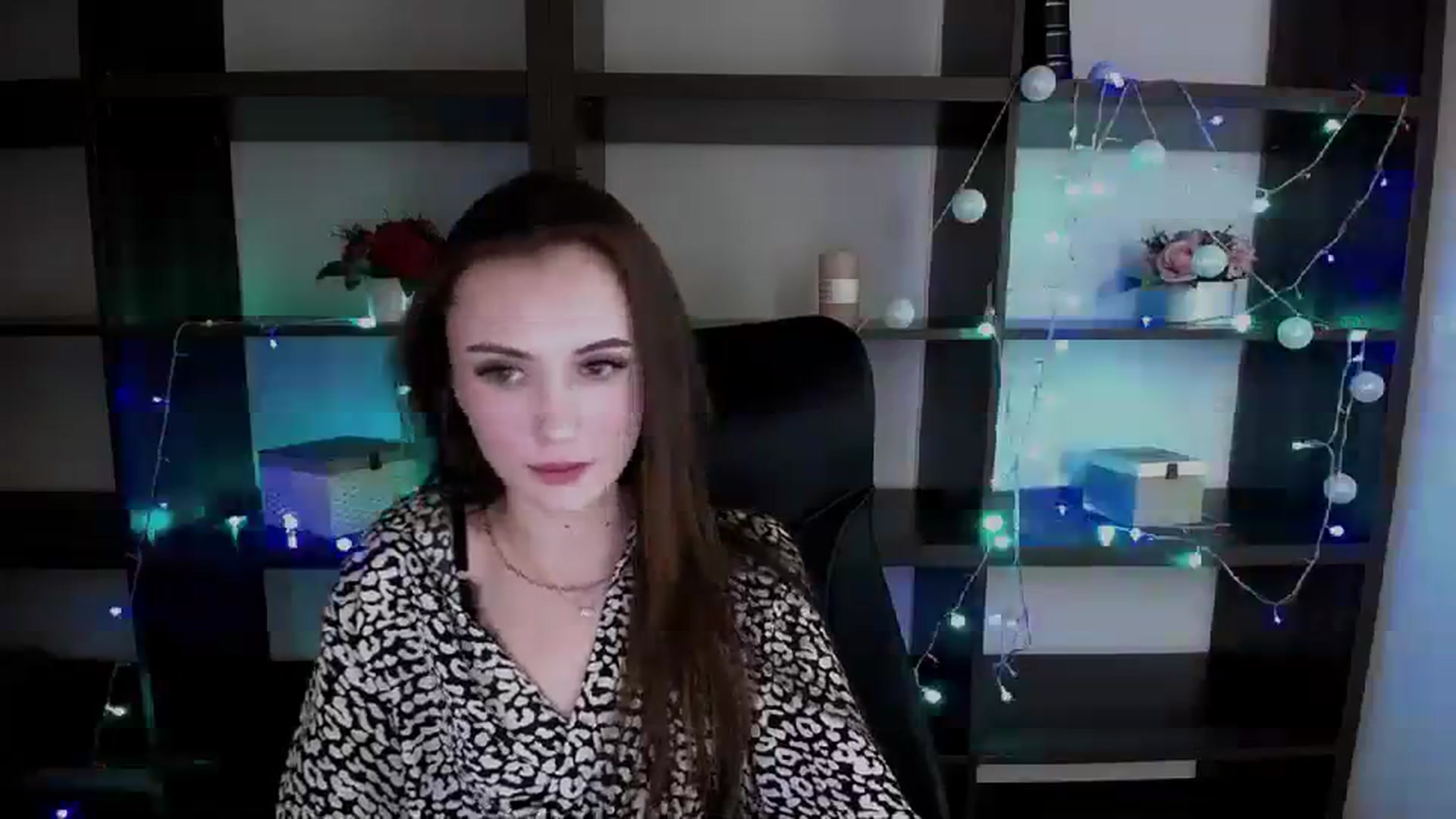 Gallery image thumbnail from Nikonara_'s myfreecams stream on, 12/26/2023, 17:36 image 10 of 20