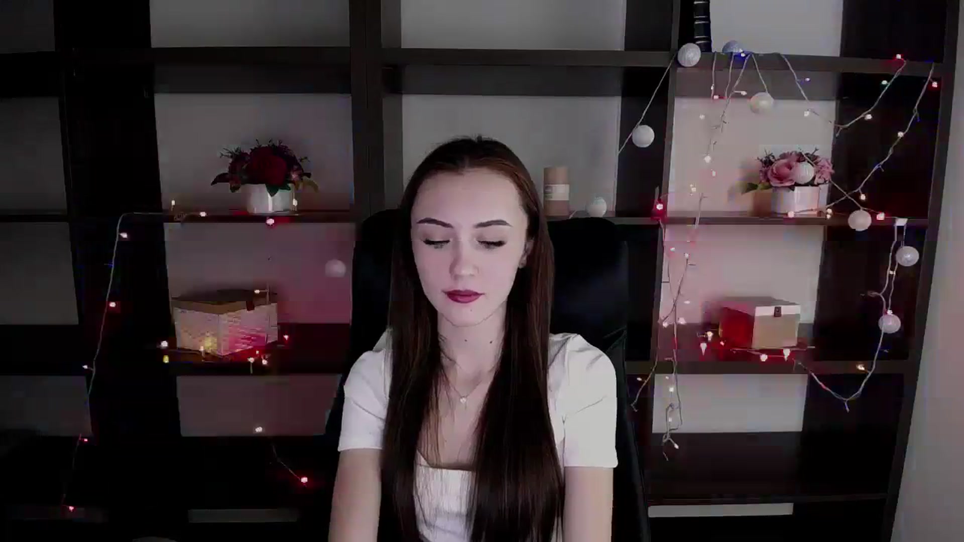 Gallery image thumbnail from Nikonara_'s myfreecams stream on, 12/27/2023, 15:02 image 7 of 20
