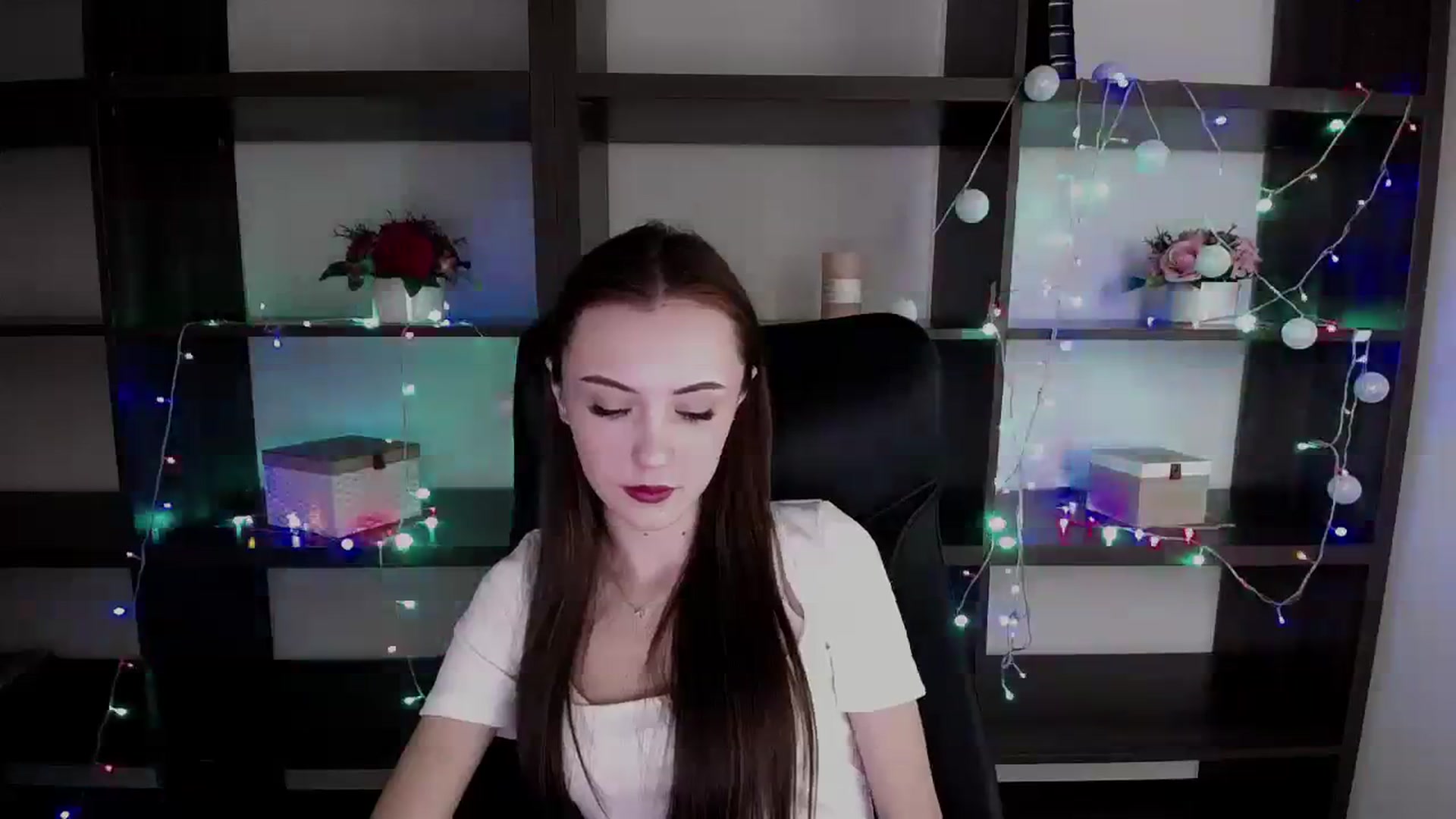 Gallery image thumbnail from Nikonara_'s myfreecams stream on, 12/27/2023, 15:02 image 4 of 20