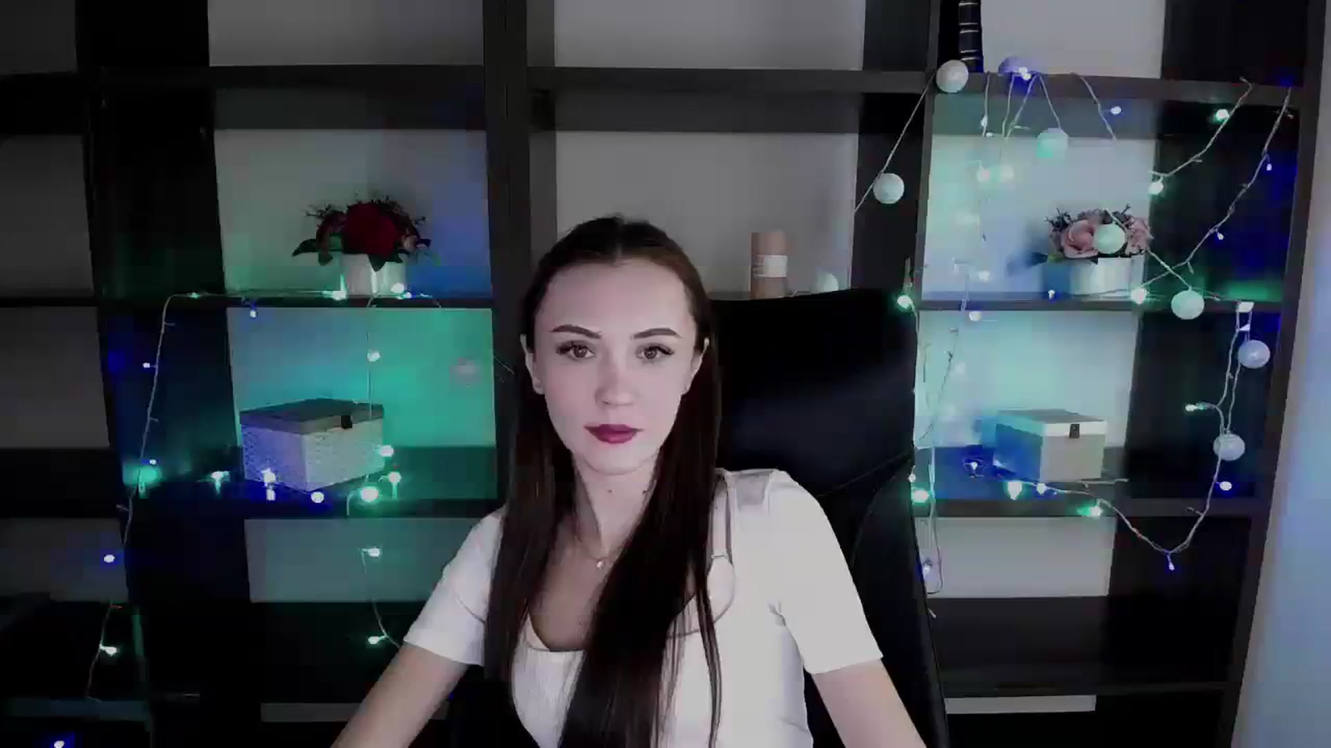 Gallery image thumbnail from Nikonara_'s myfreecams stream on, 12/27/2023, 15:02 image 6 of 20
