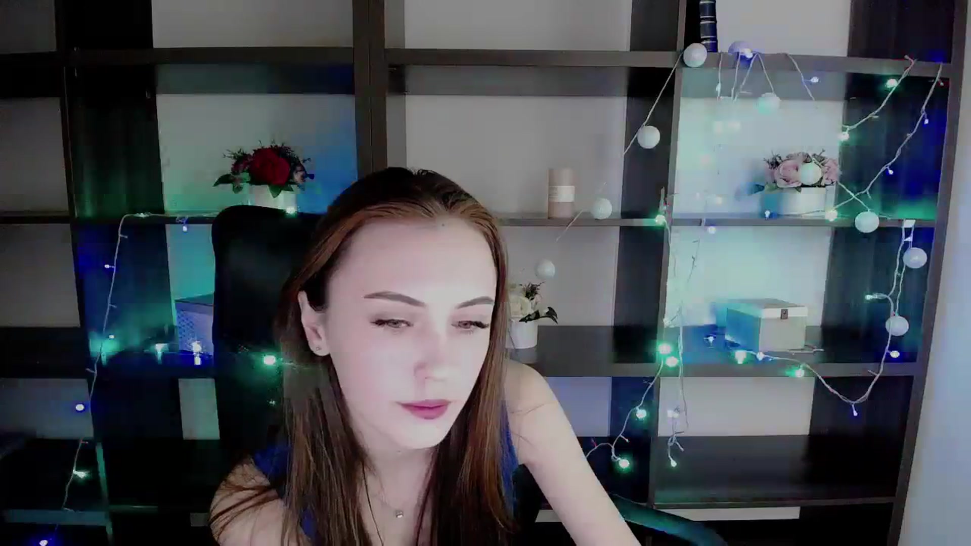 Gallery image thumbnail from Nikonara_'s myfreecams stream on, 12/27/2023, 18:44 image 9 of 20