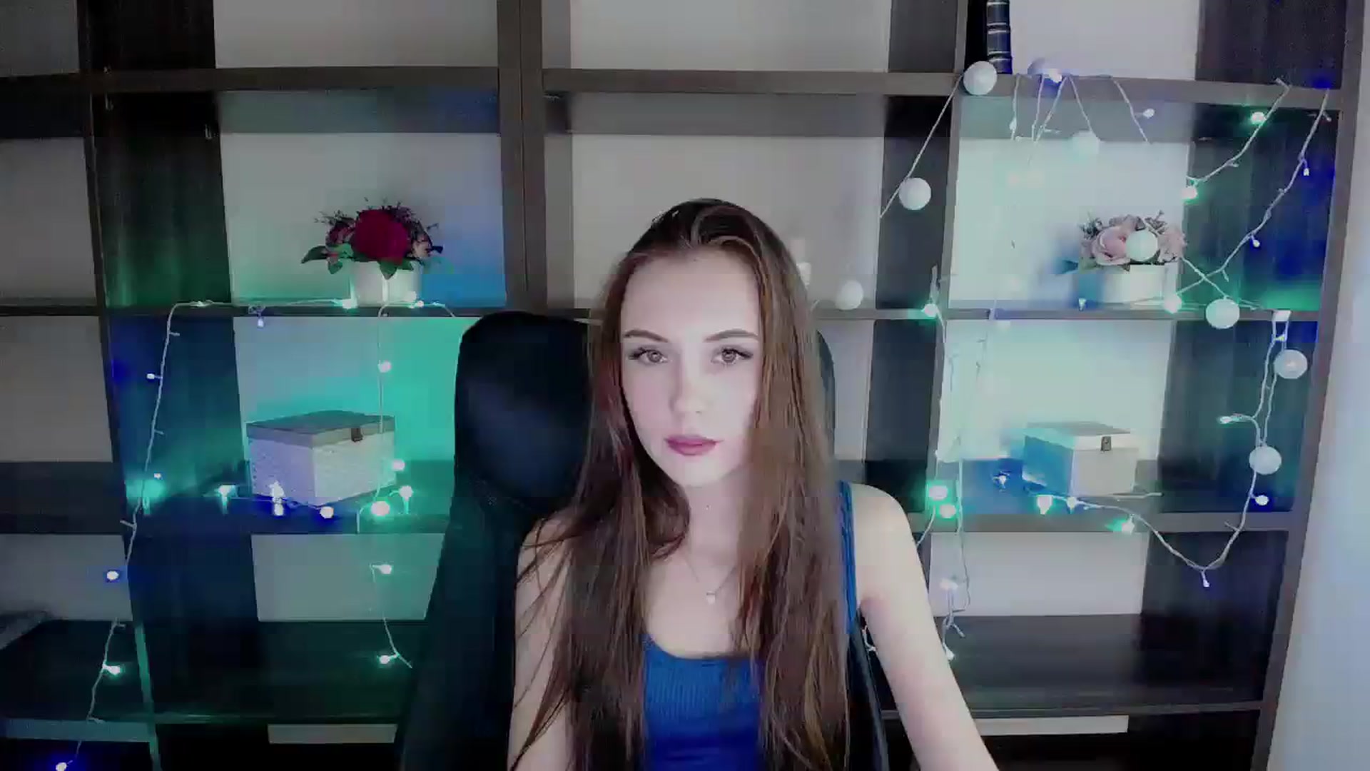 Gallery image thumbnail from Nikonara_'s myfreecams stream on, 12/27/2023, 18:44 image 13 of 20