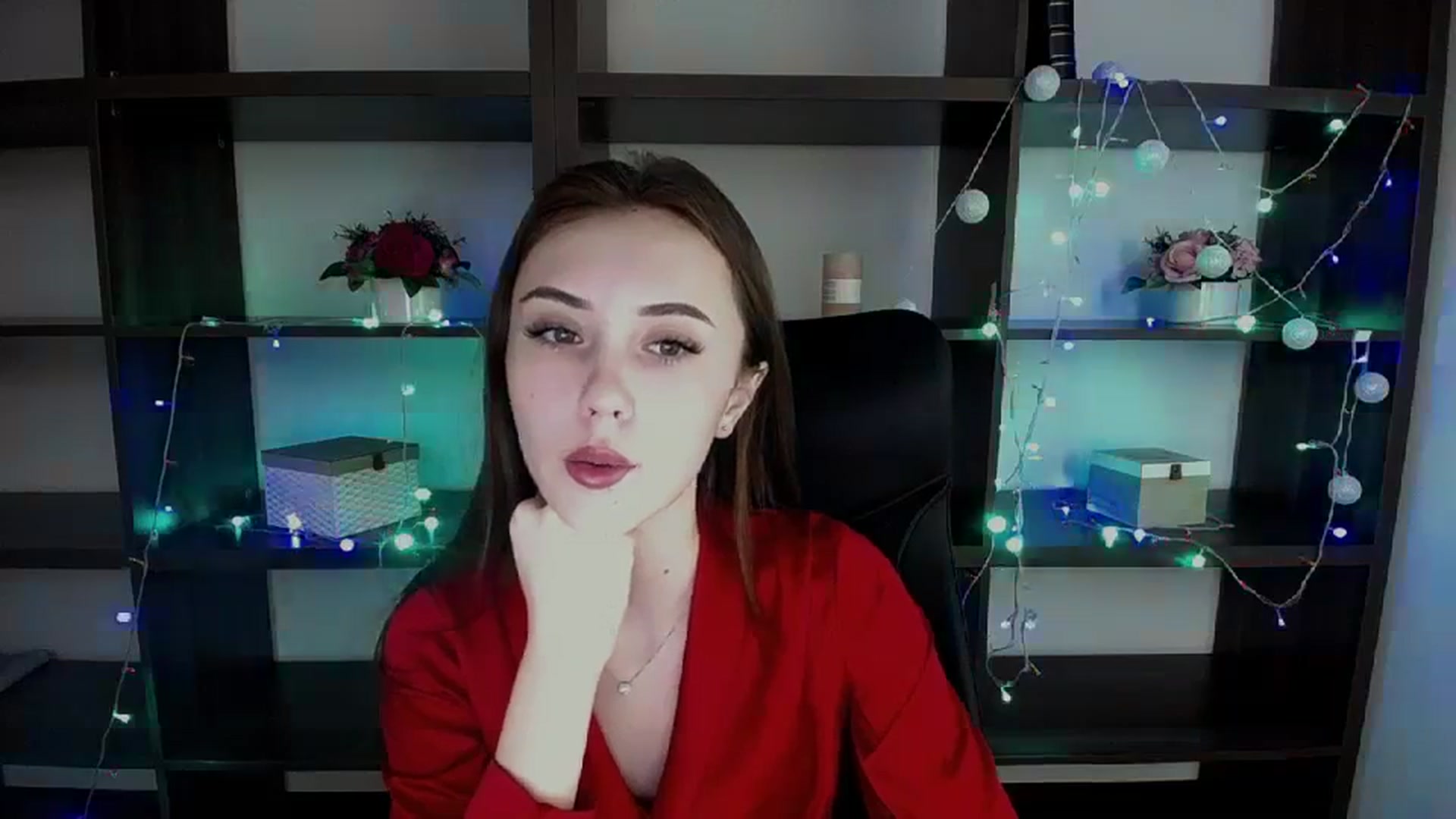 Gallery image thumbnail from Nikonara_'s myfreecams stream on, 12/28/2023, 14:10 image 7 of 20