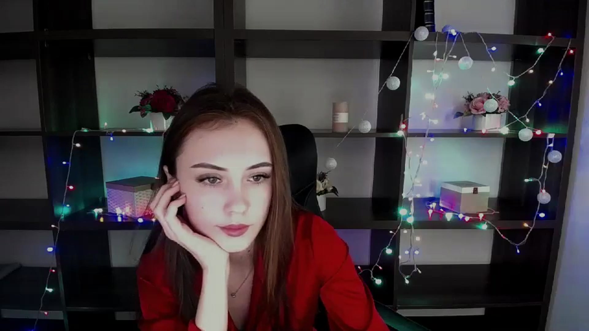 Gallery image thumbnail from Nikonara_'s myfreecams stream on, 12/28/2023, 14:10 image 13 of 20