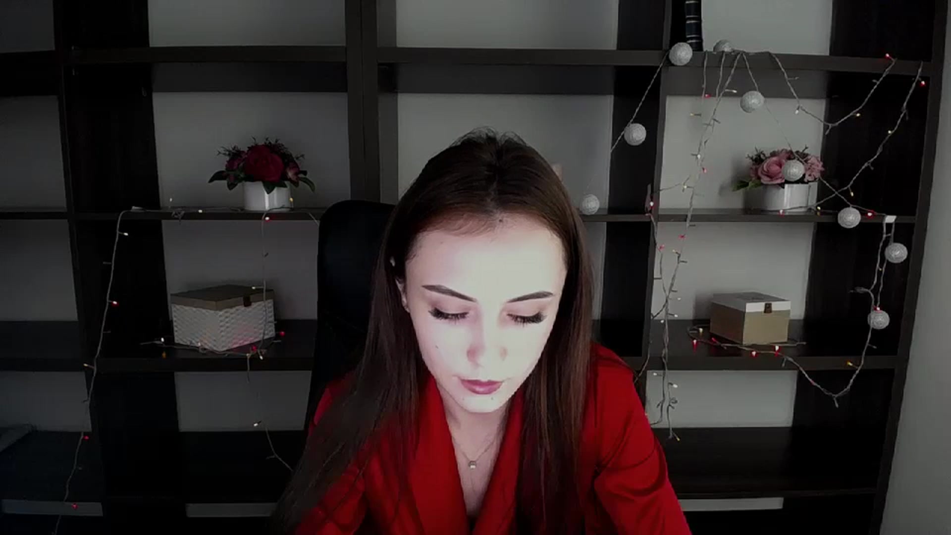 Gallery image thumbnail from Nikonara_'s myfreecams stream on, 12/28/2023, 14:10 image 16 of 20