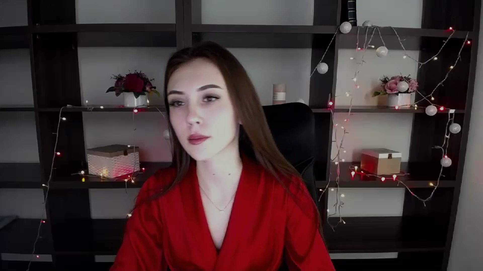 Gallery image thumbnail from Nikonara_'s myfreecams stream on, 12/28/2023, 14:10 image 6 of 20