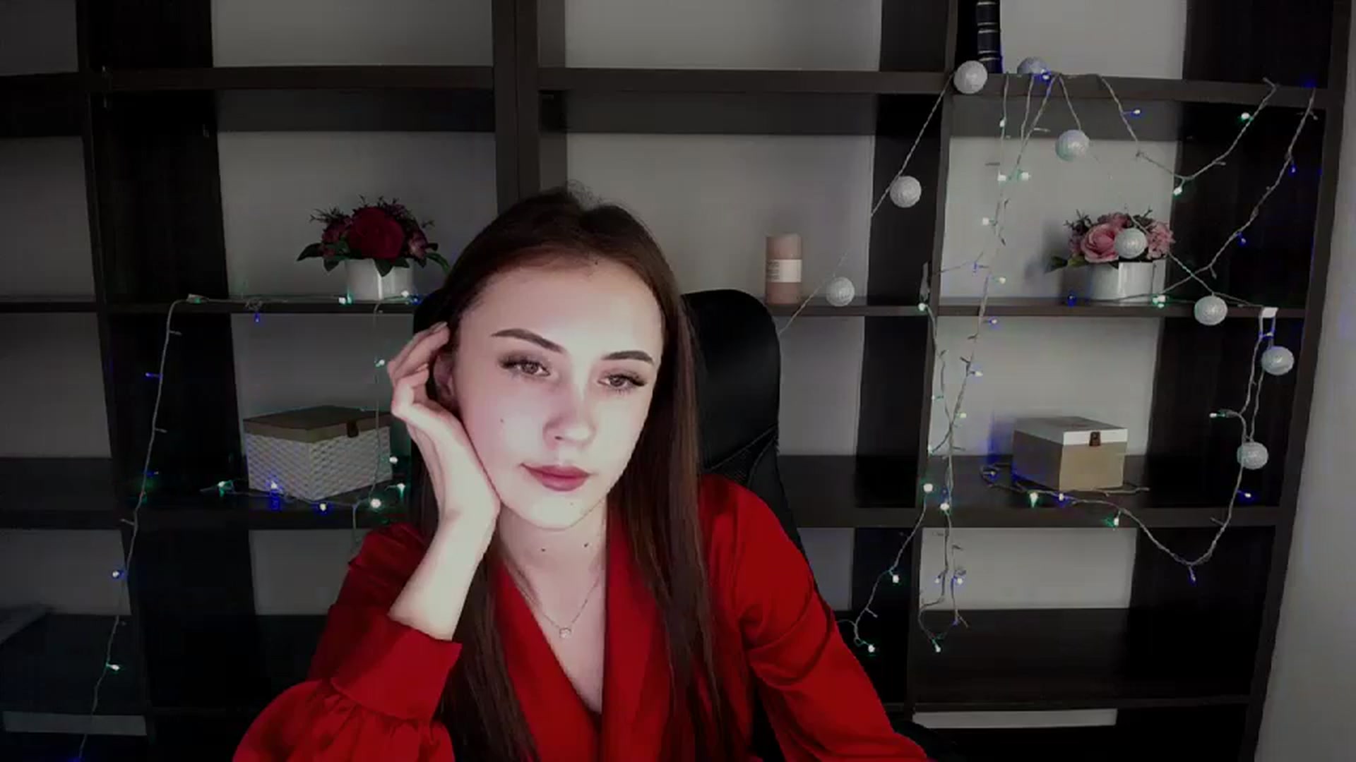 Gallery image thumbnail from Nikonara_'s myfreecams stream on, 12/28/2023, 14:10 image 15 of 20