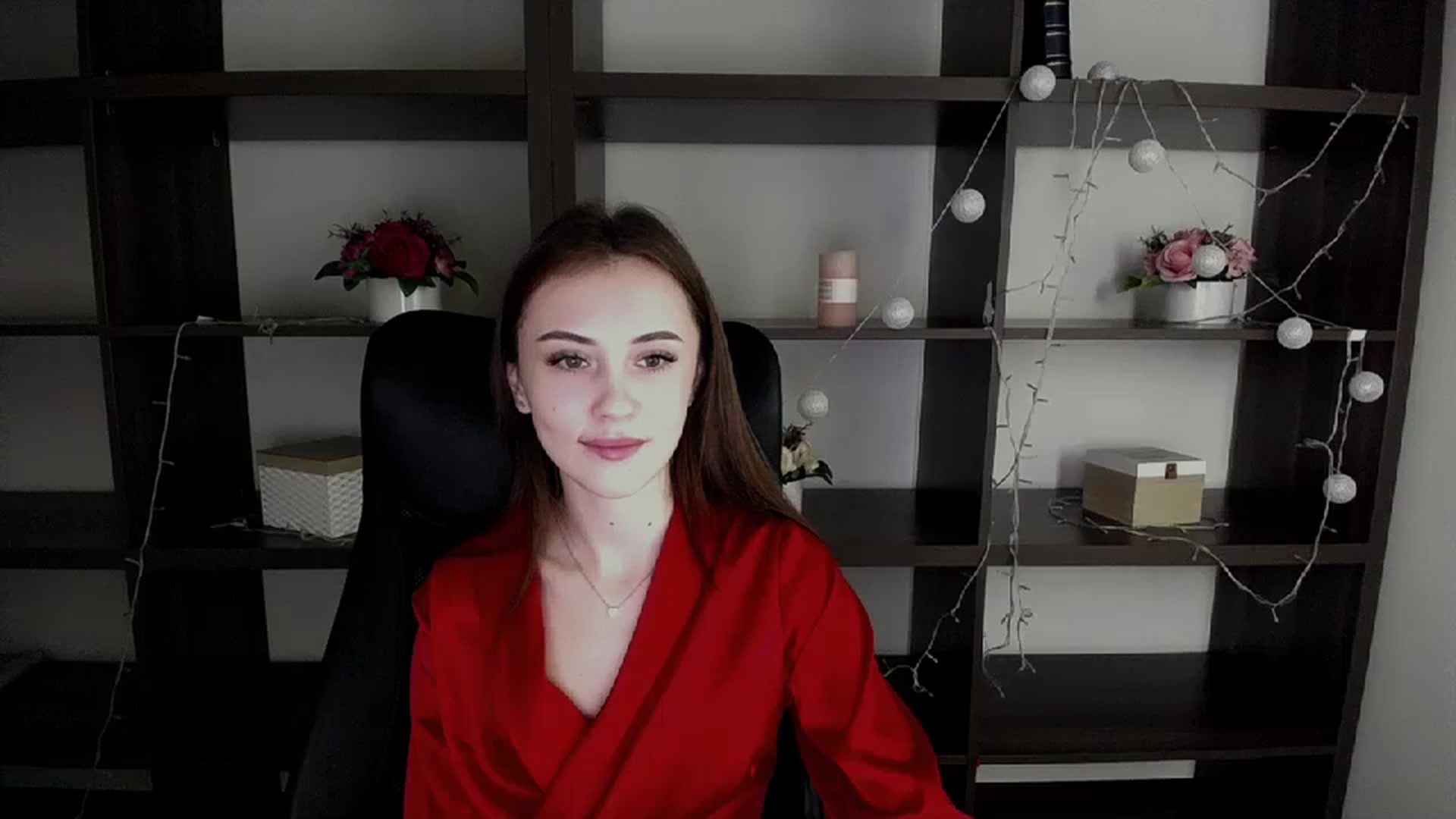 Gallery image thumbnail from Nikonara_'s myfreecams stream on, 12/28/2023, 16:01 image 3 of 20