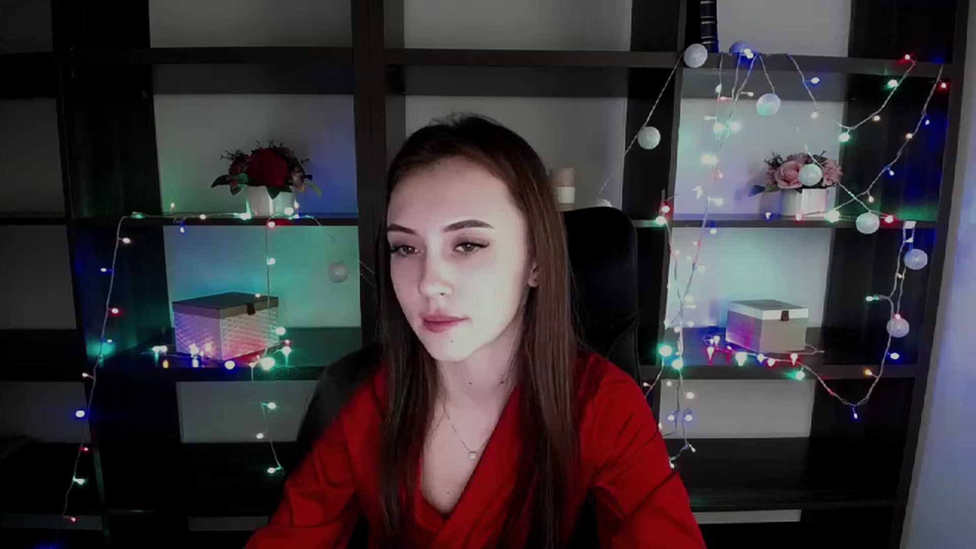 Gallery image thumbnail from Nikonara_'s myfreecams stream on, 12/28/2023, 16:01 image 18 of 20