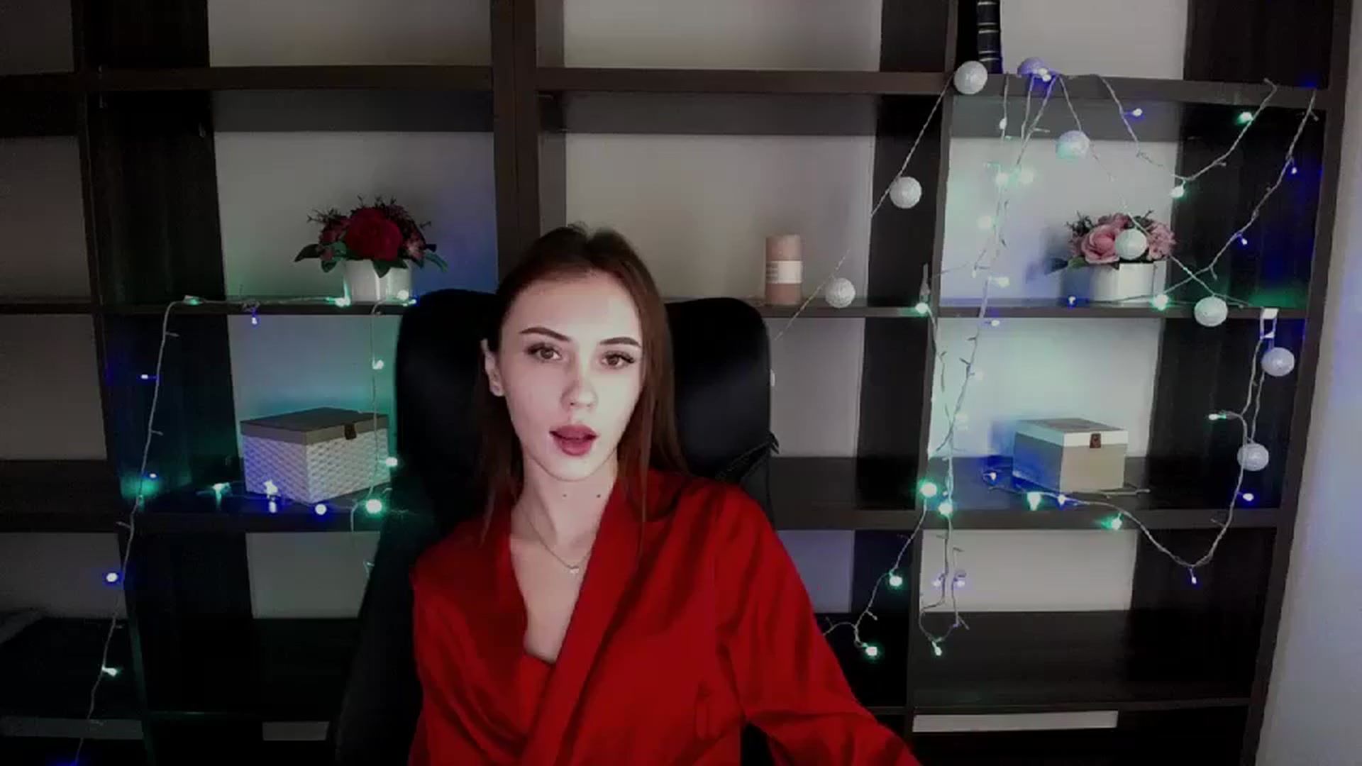 Gallery image thumbnail from Nikonara_'s myfreecams stream on, 12/28/2023, 16:01 image 1 of 20