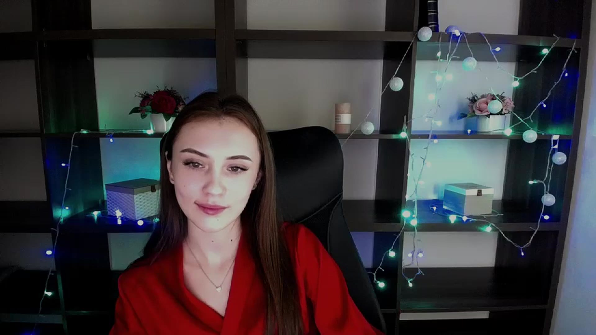Gallery image thumbnail from Nikonara_'s myfreecams stream on, 12/28/2023, 16:01 image 16 of 20
