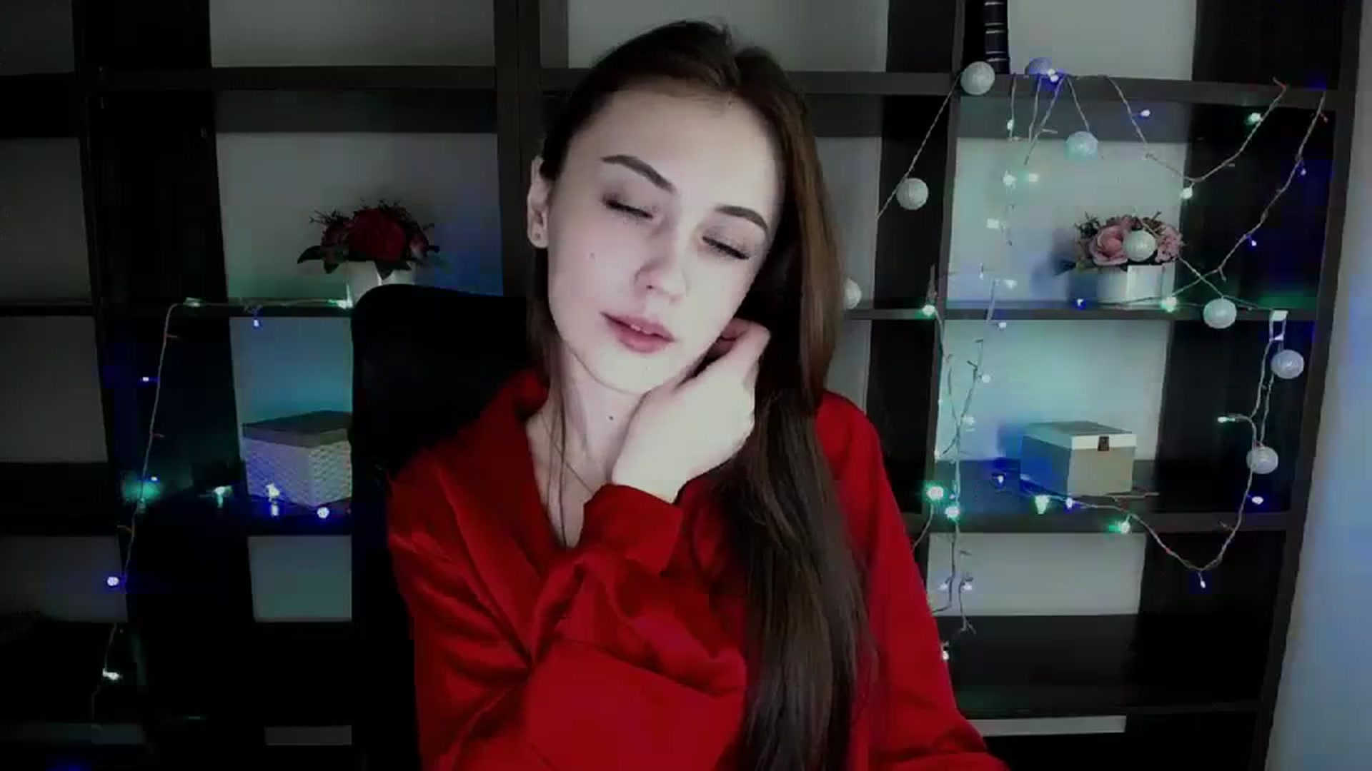 Gallery image thumbnail from Nikonara_'s myfreecams stream on, 12/28/2023, 16:01 image 8 of 20
