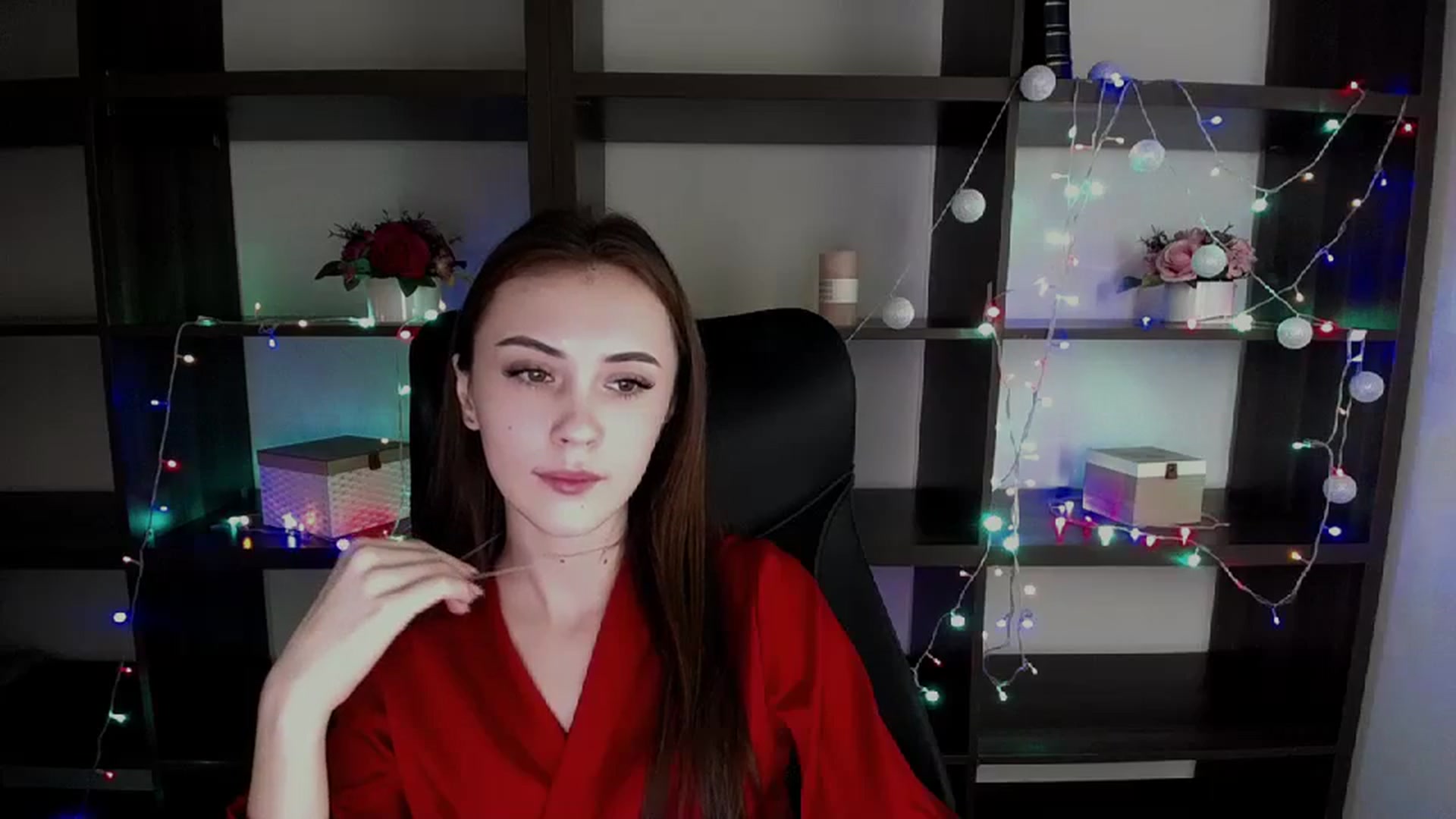 Gallery image thumbnail from Nikonara_'s myfreecams stream on, 12/28/2023, 16:01 image 15 of 20