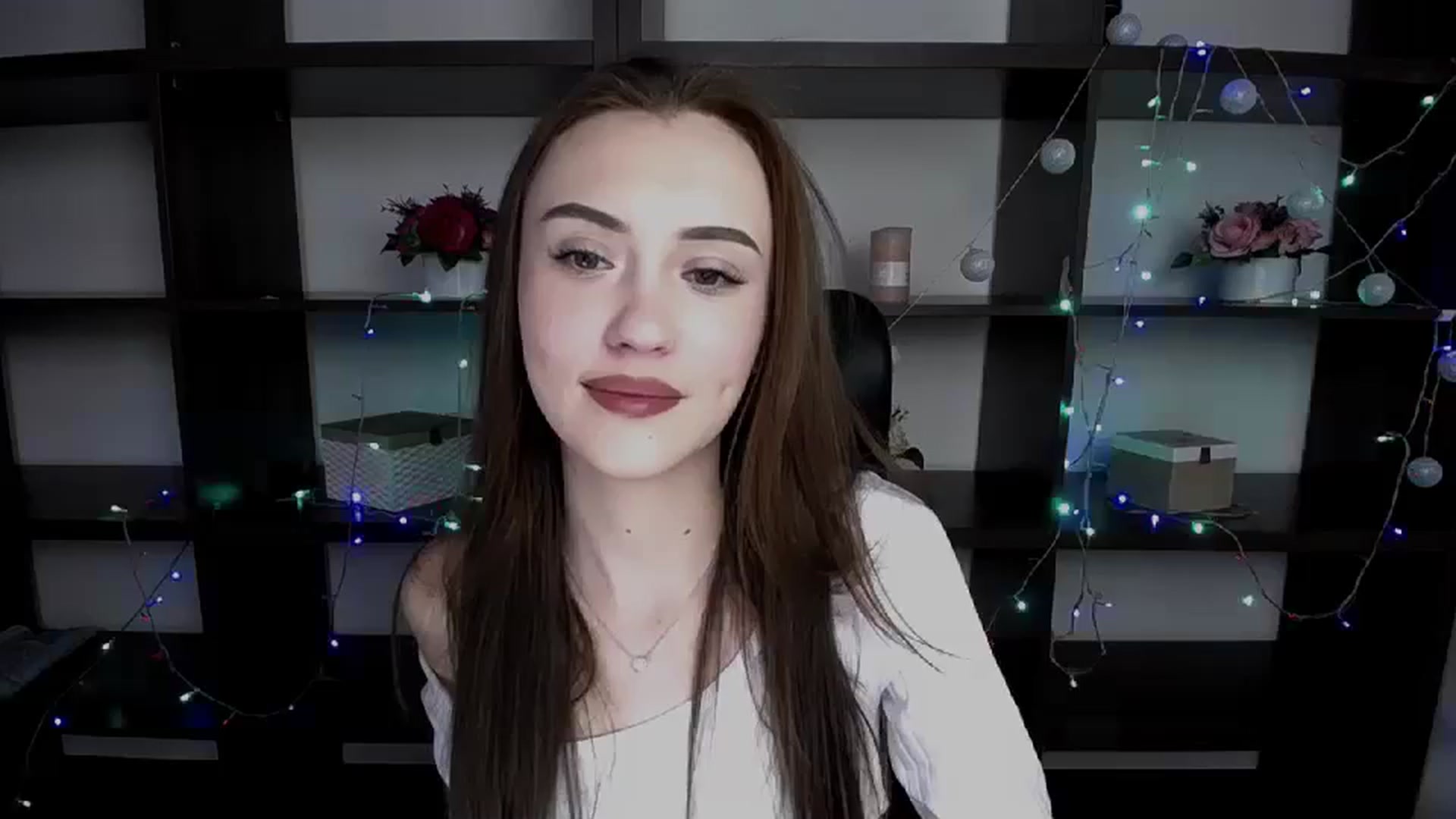 Gallery image thumbnail from Nikonara_'s myfreecams stream on, 01/09/2024, 11:16 image 13 of 20
