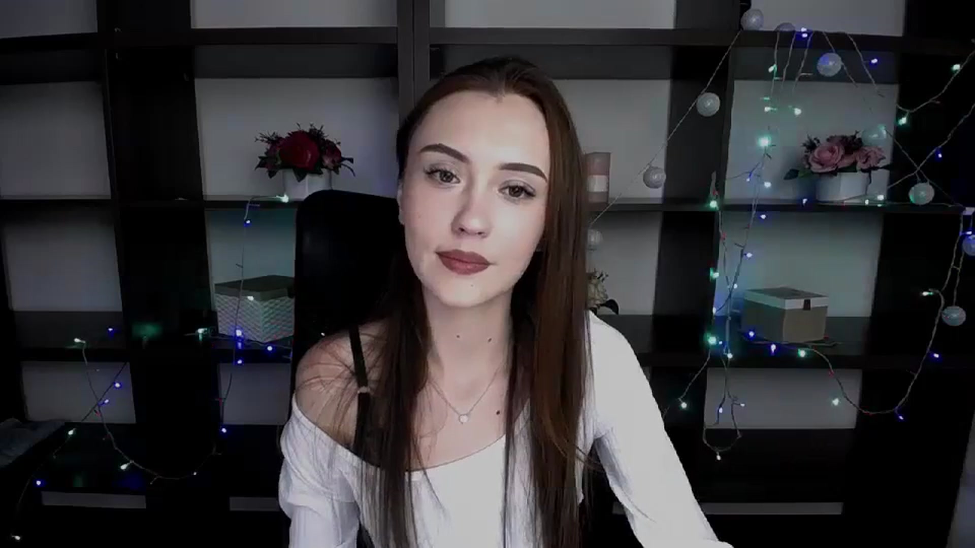 Gallery image thumbnail from Nikonara_'s myfreecams stream on, 01/09/2024, 11:16 image 10 of 20