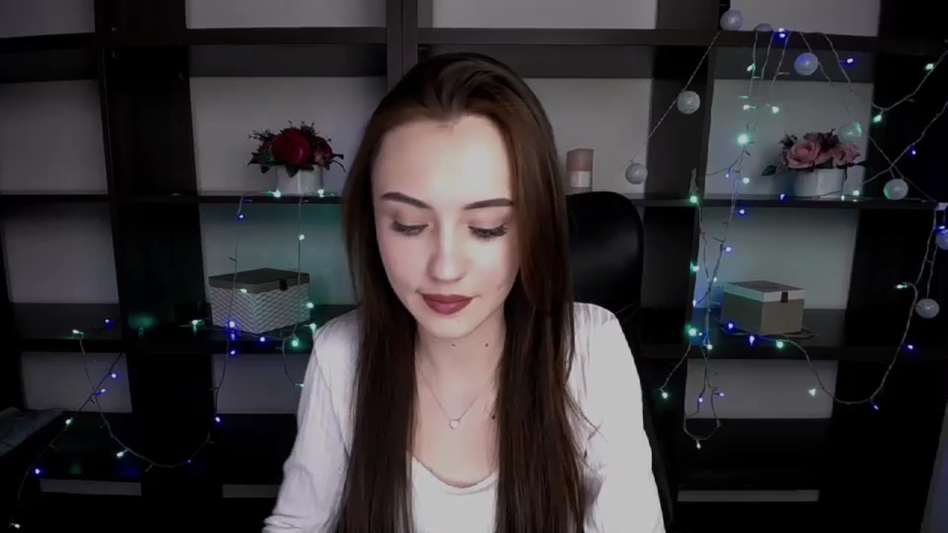 Gallery image thumbnail from Nikonara_'s myfreecams stream on, 01/09/2024, 12:01 image 18 of 20