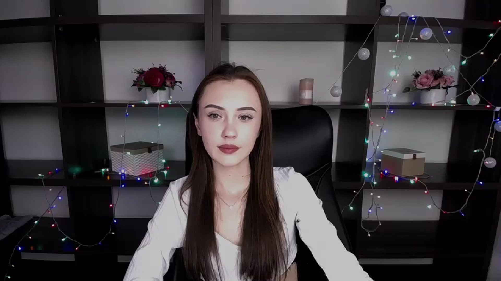 Gallery image thumbnail from Nikonara_'s myfreecams stream on, 01/09/2024, 12:01 image 2 of 20