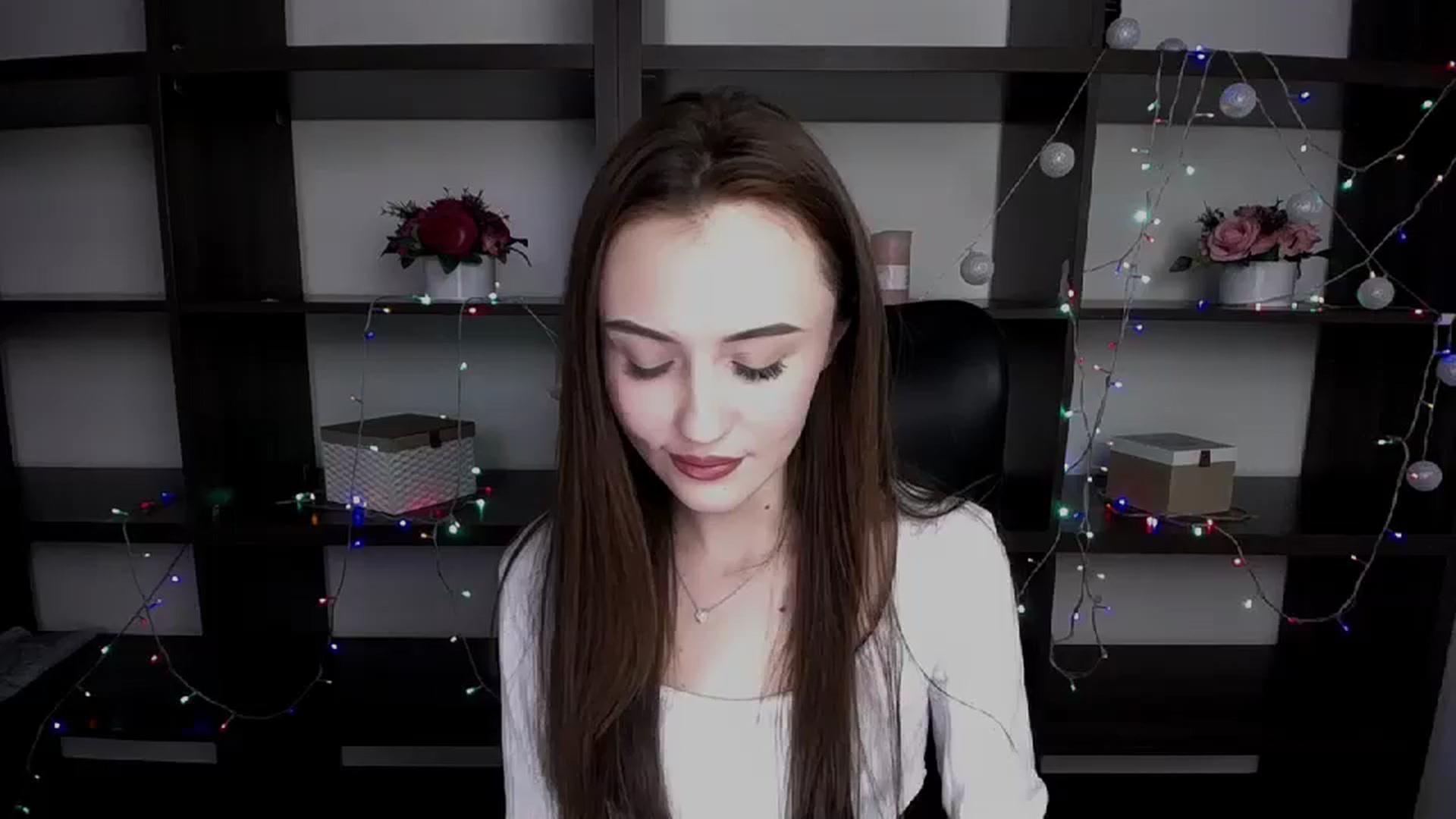Gallery image thumbnail from Nikonara_'s myfreecams stream on, 01/09/2024, 12:49 image 10 of 20