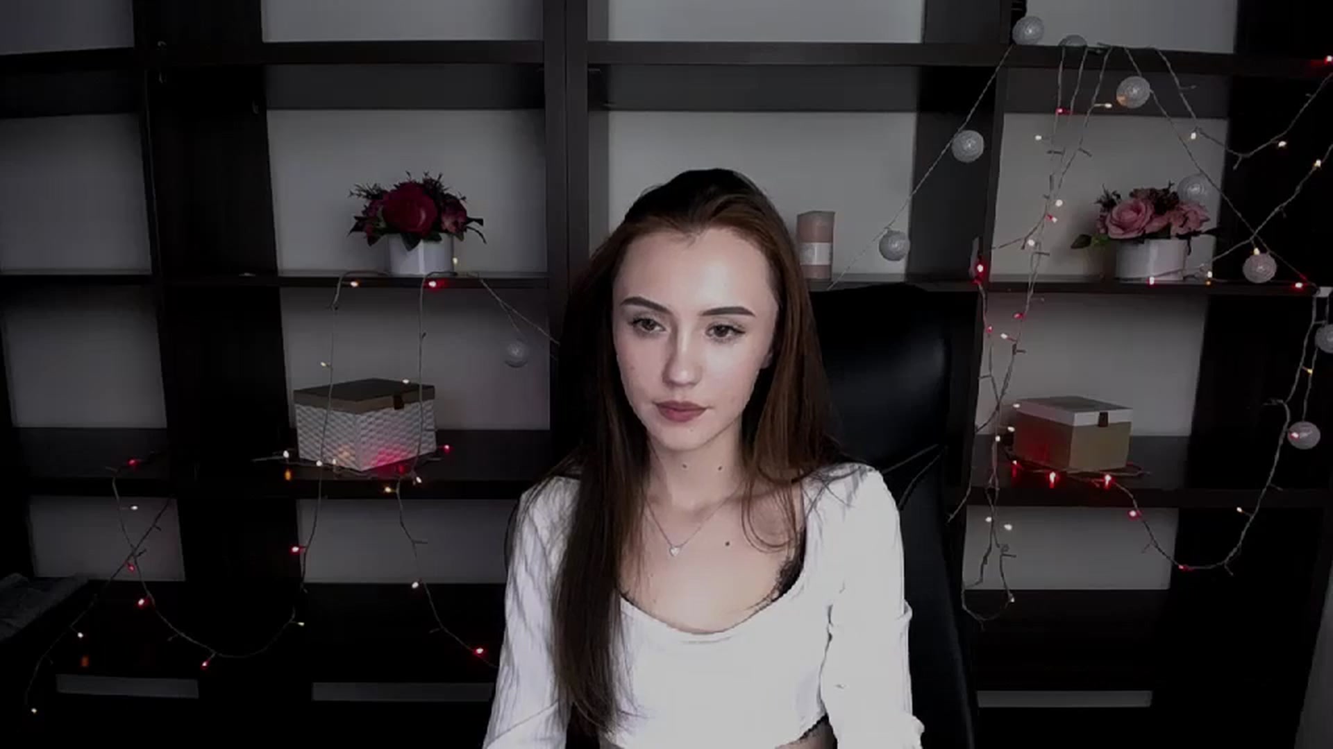 Gallery image thumbnail from Nikonara_'s myfreecams stream on, 01/09/2024, 13:09 image 17 of 20