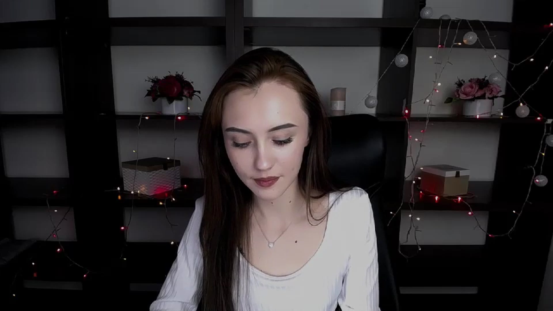 Gallery image thumbnail from Nikonara_'s myfreecams stream on, 01/09/2024, 13:09 image 11 of 20