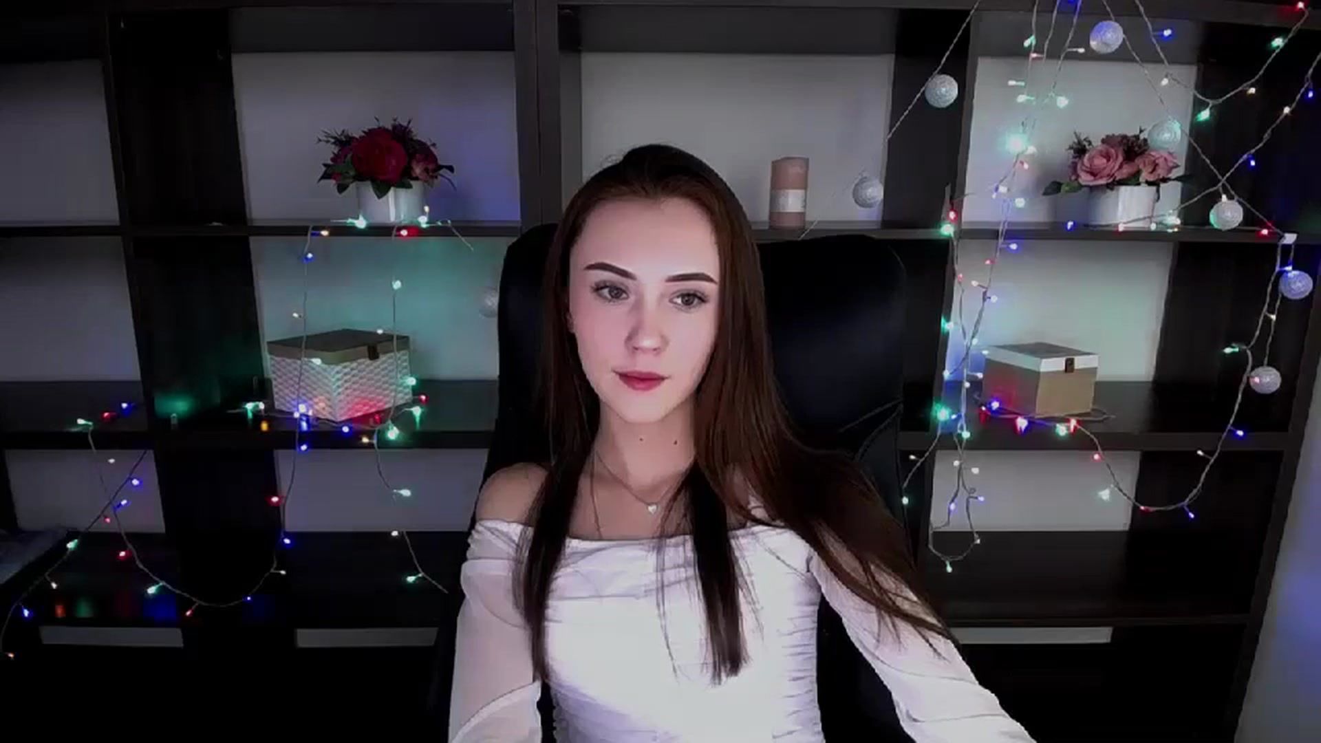 Gallery image thumbnail from Nikonara_'s myfreecams stream on, 01/10/2024, 13:41 image 8 of 20