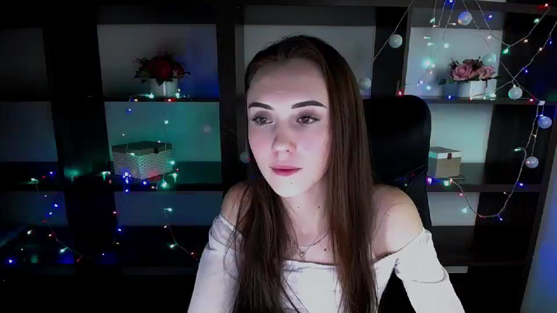 Gallery image thumbnail from Nikonara_'s myfreecams stream on, 01/10/2024, 18:52 image 4 of 20