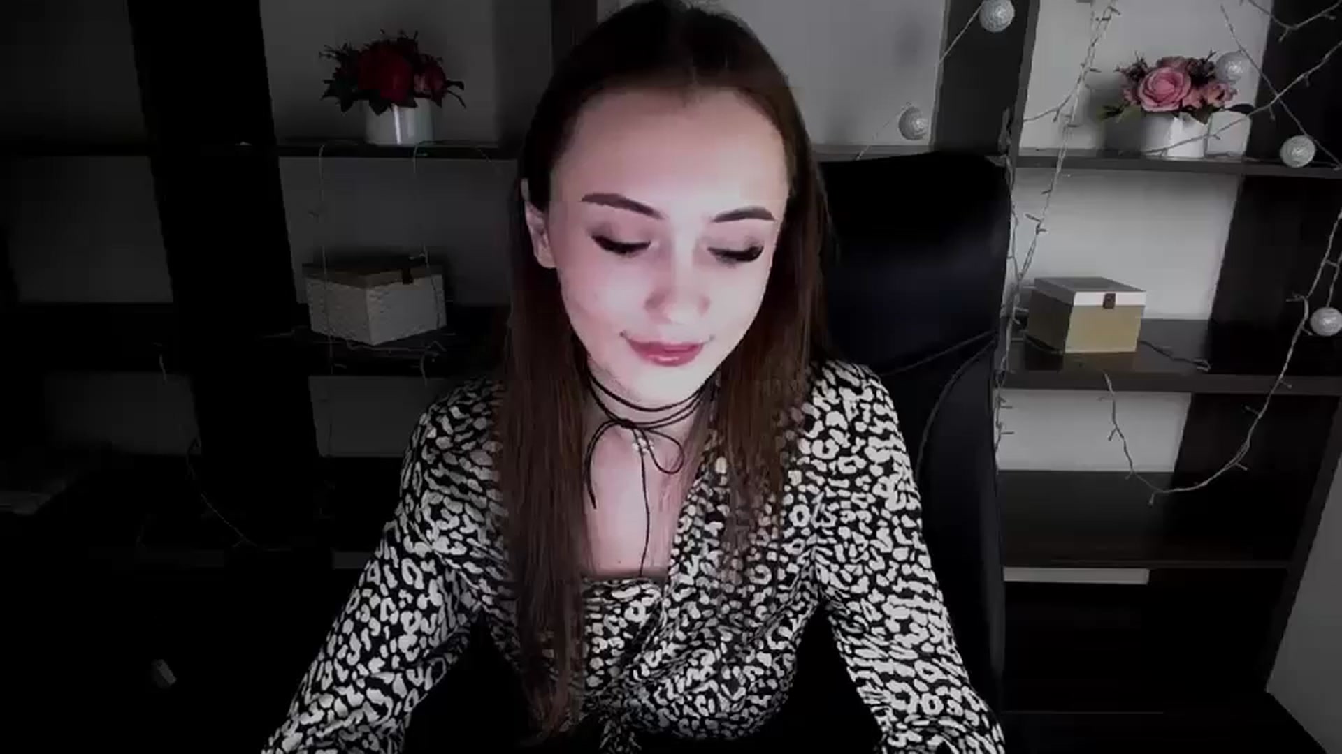 Gallery image thumbnail from Nikonara_'s myfreecams stream on, 01/18/2024, 15:03 image 17 of 20