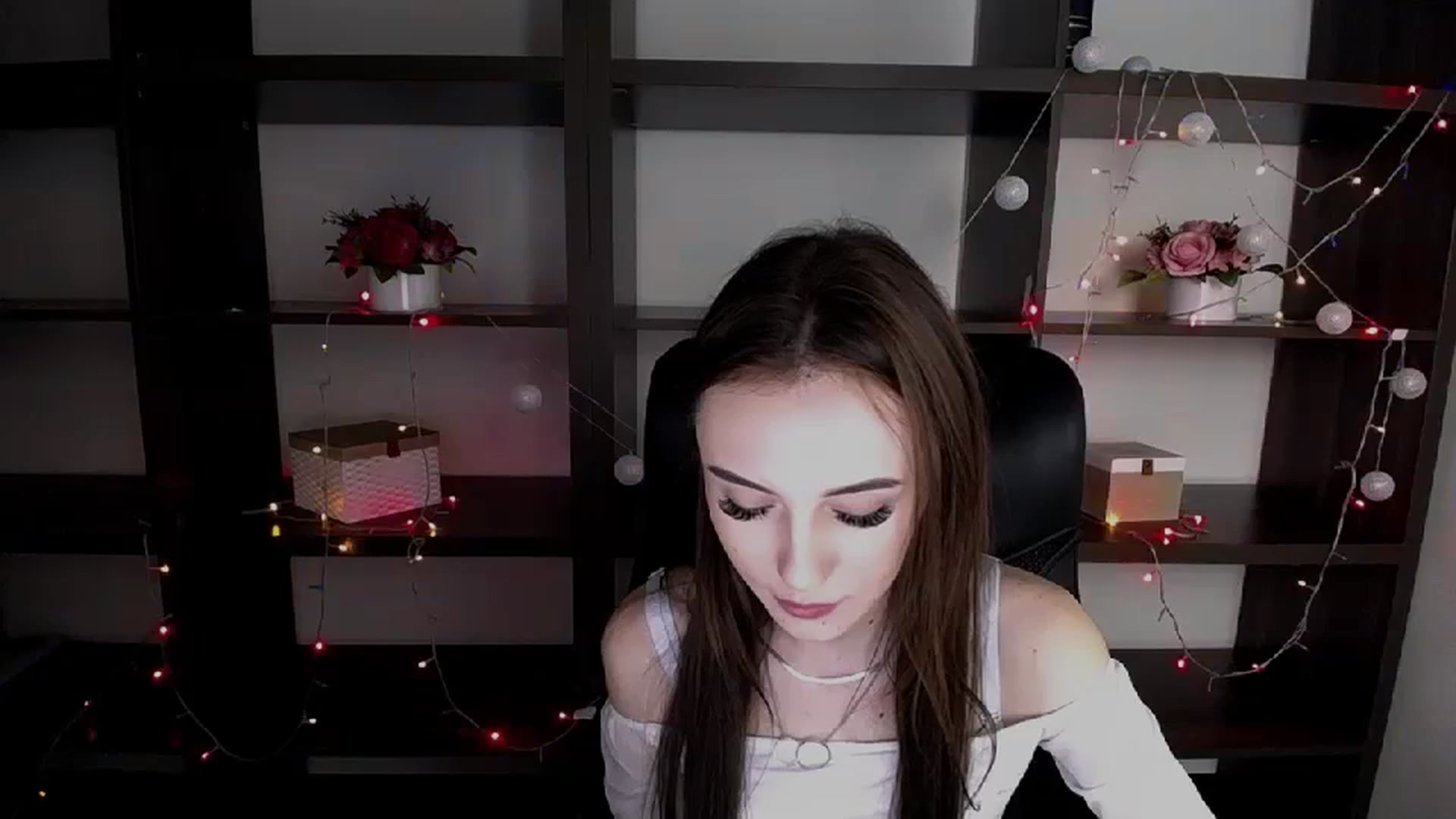 Gallery image thumbnail from Nikonara_'s myfreecams stream on, 01/23/2024, 13:56 image 14 of 20