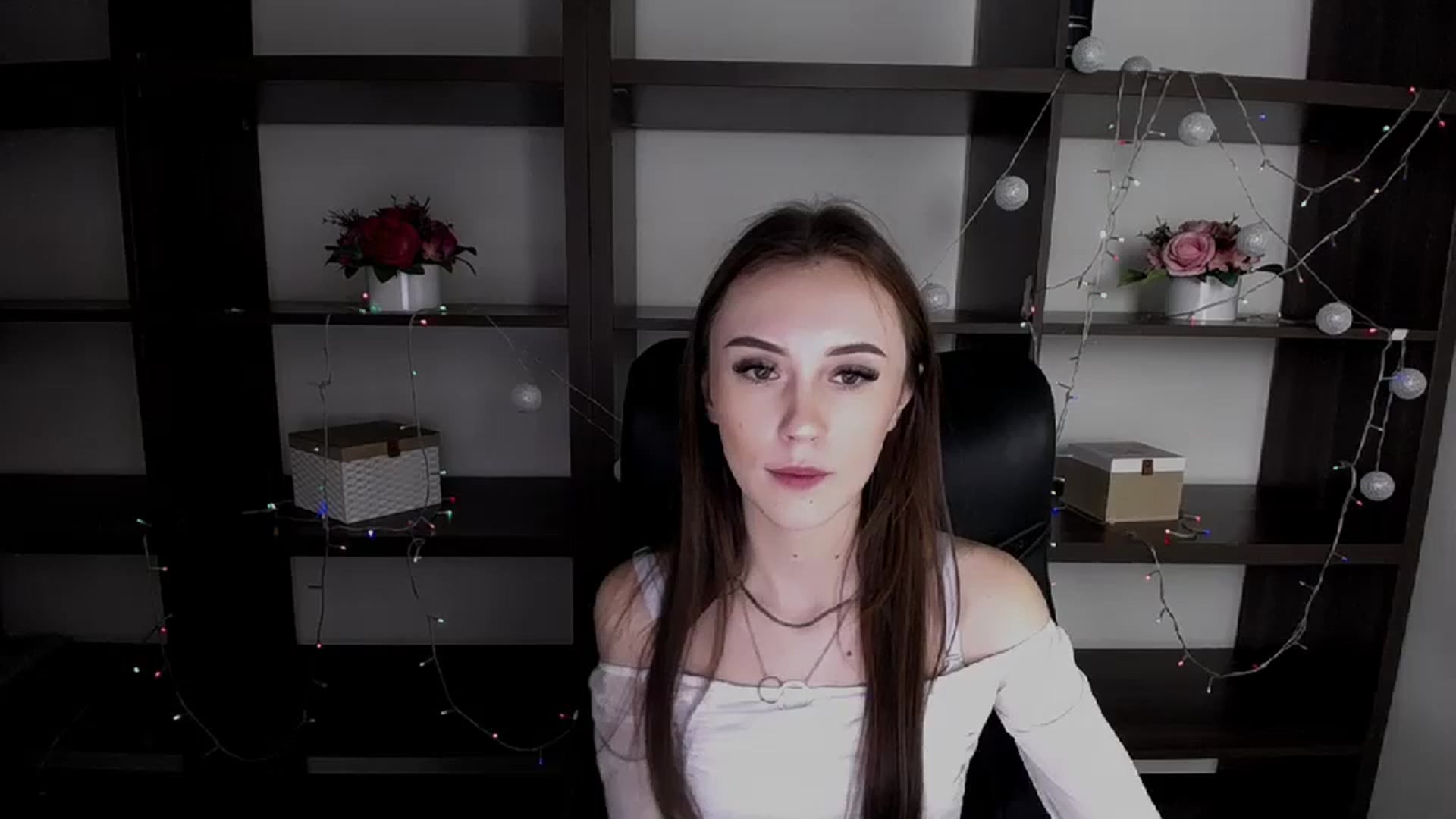 Gallery image thumbnail from Nikonara_'s myfreecams stream on, 01/23/2024, 13:56 image 9 of 20